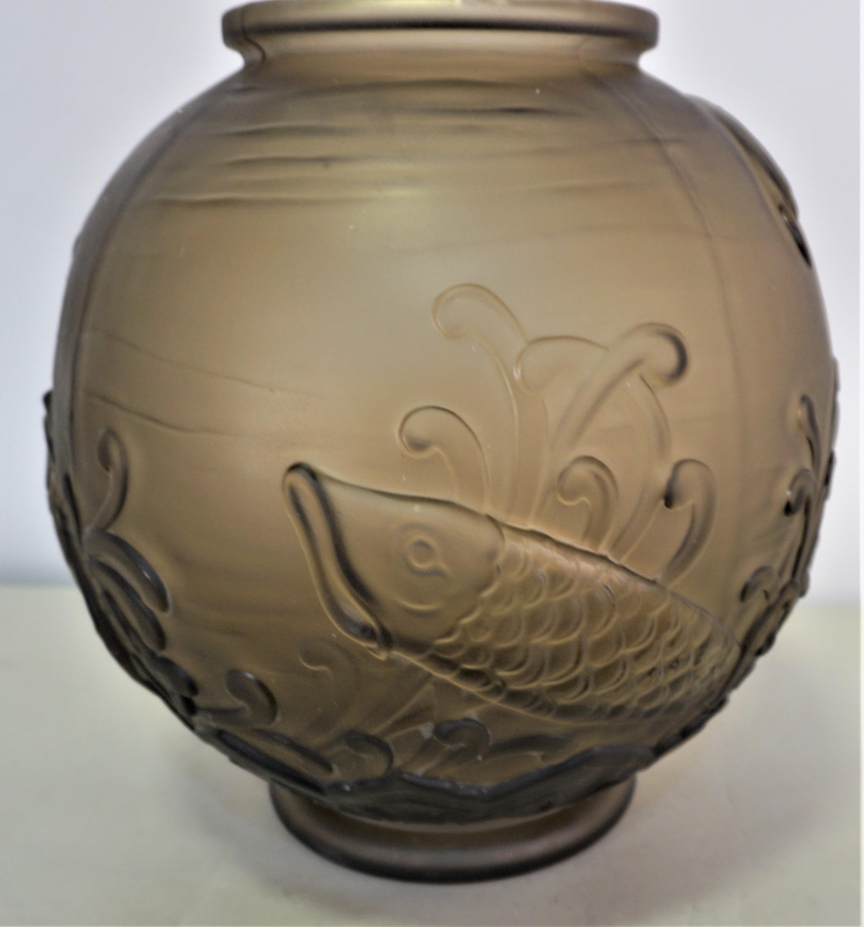Art déco Vase à poissons en verre Art Déco Lorrain/ Daum en vente