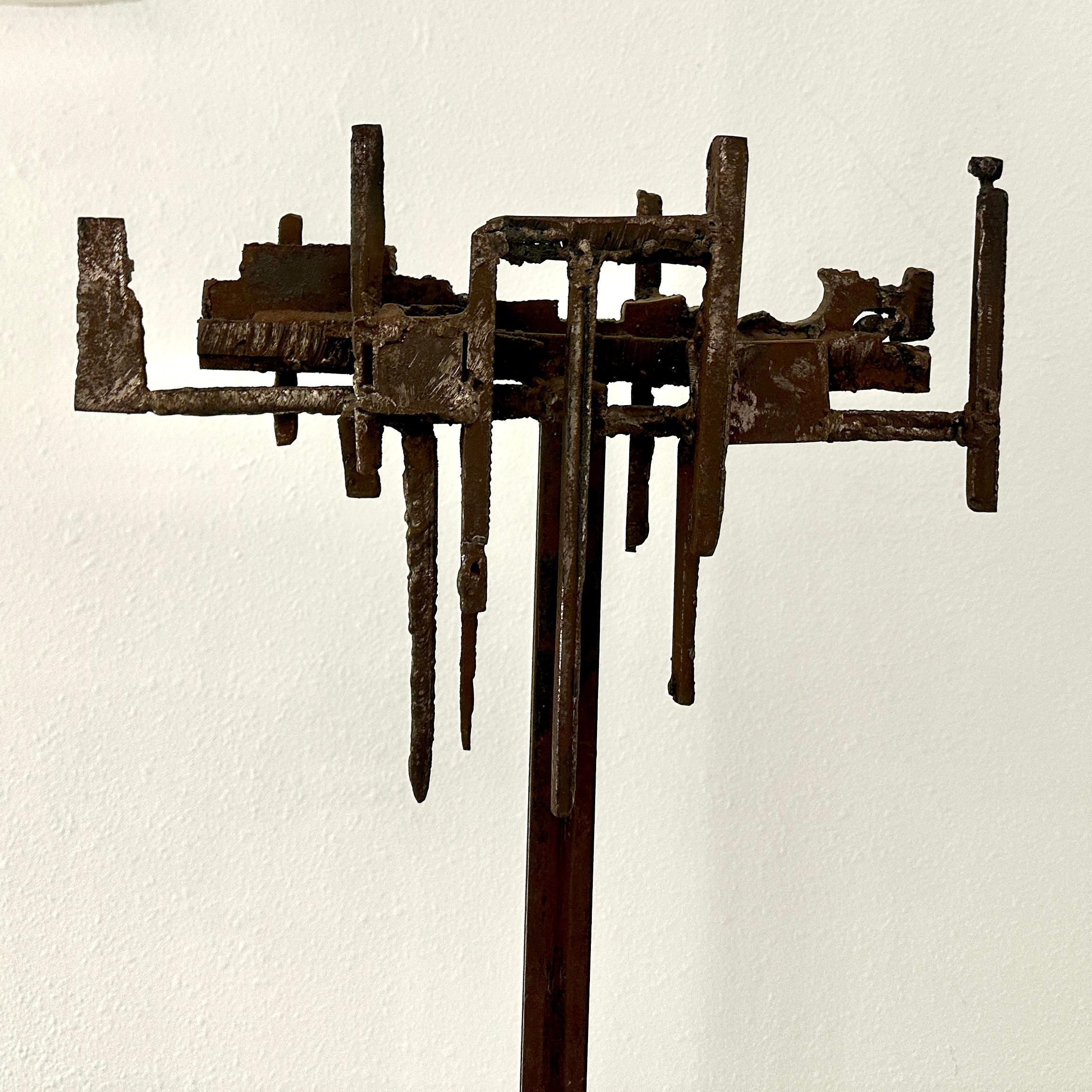 Brutalistische Eisenskulptur von Lorraine Crawford, Berkeley, Kalifornien, ca. 1960er Jahre (amerikanisch) im Angebot