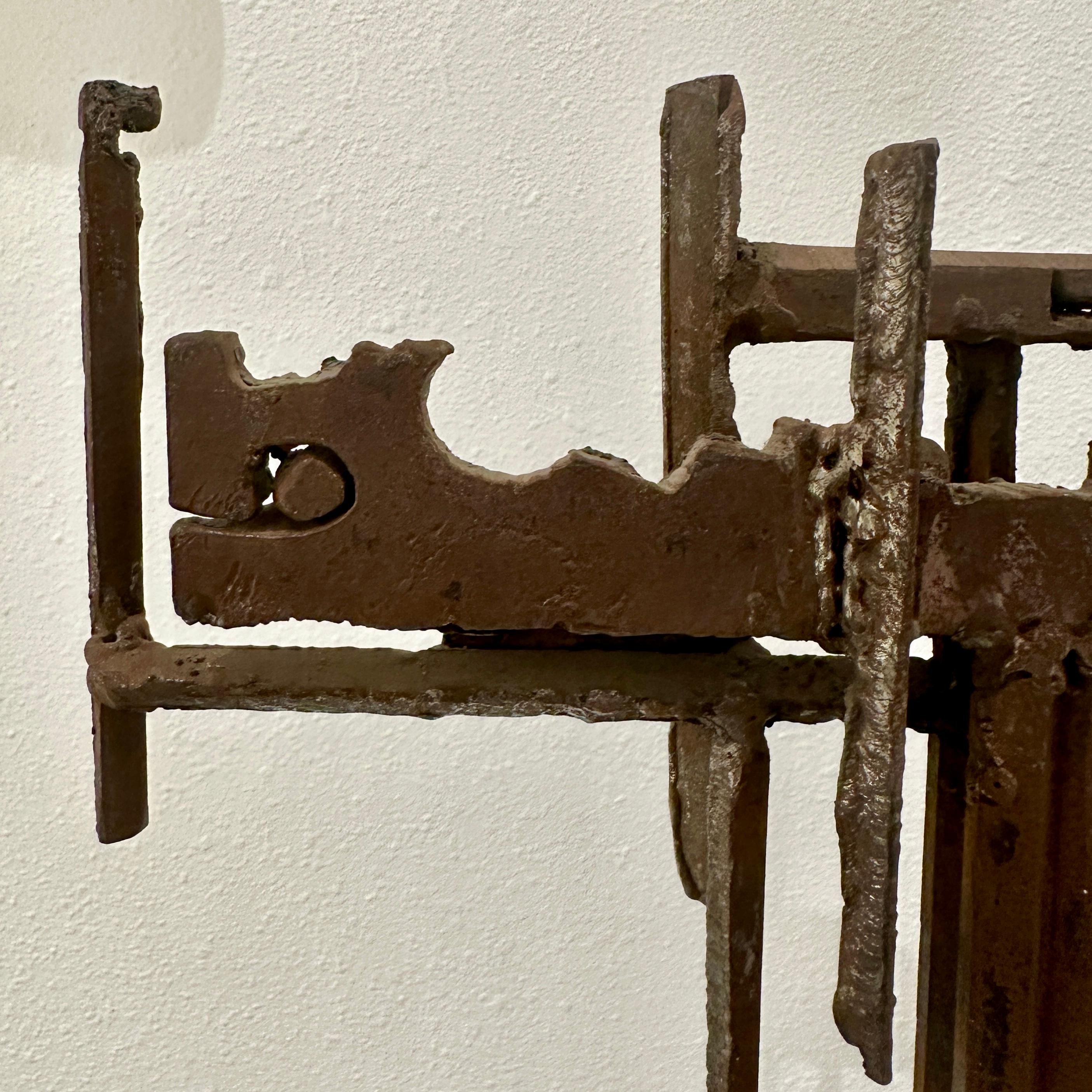 Brutalistische Eisenskulptur von Lorraine Crawford, Berkeley, Kalifornien, ca. 1960er Jahre (Geschweißt) im Angebot