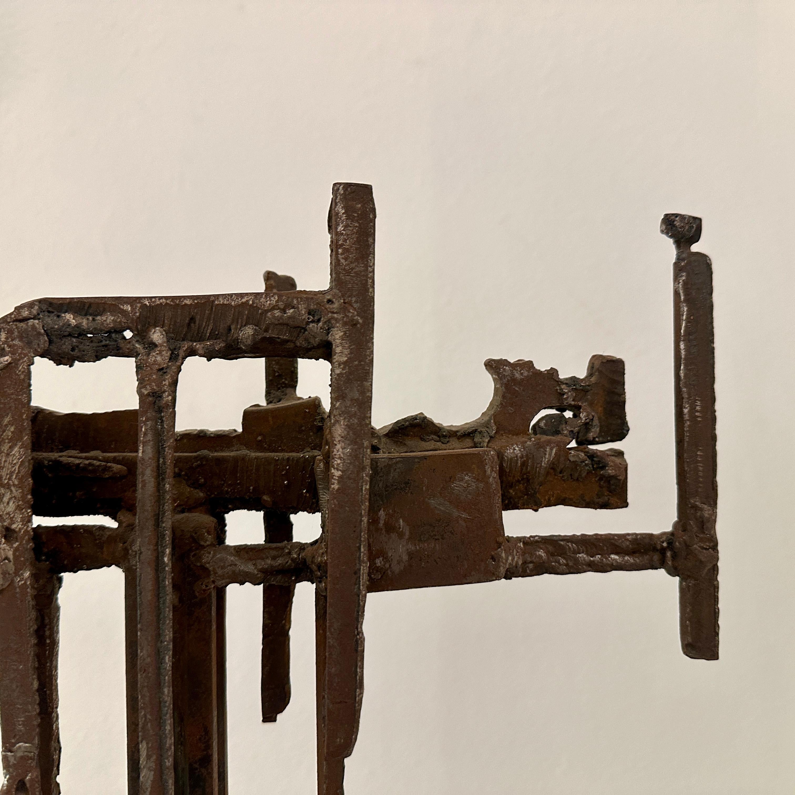 Brutalistische Eisenskulptur von Lorraine Crawford, Berkeley, Kalifornien, ca. 1960er Jahre (20. Jahrhundert) im Angebot