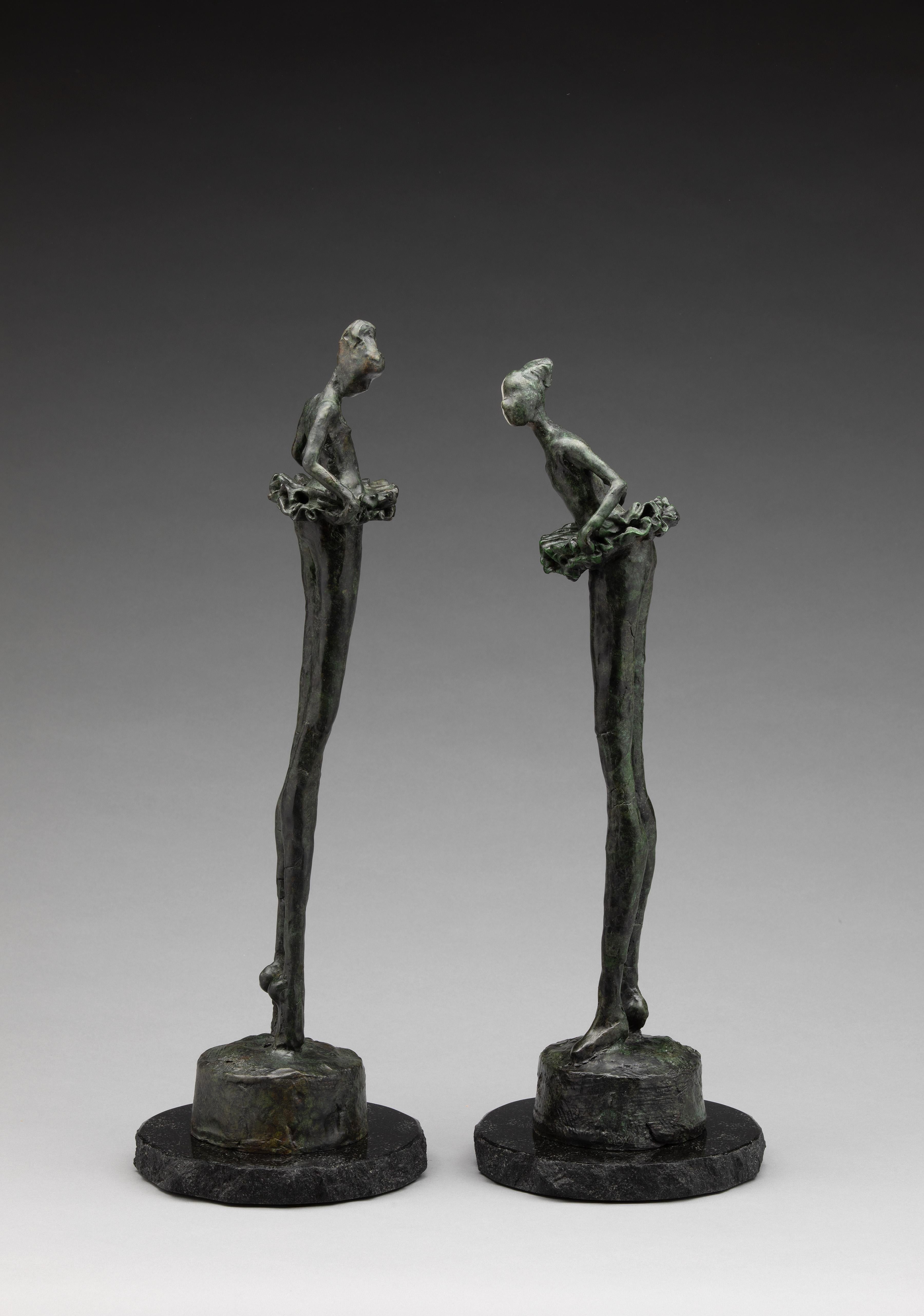 Lorri Acott Figurative Sculpture - 18.5" Behind The Curtain (pair) 9/49
