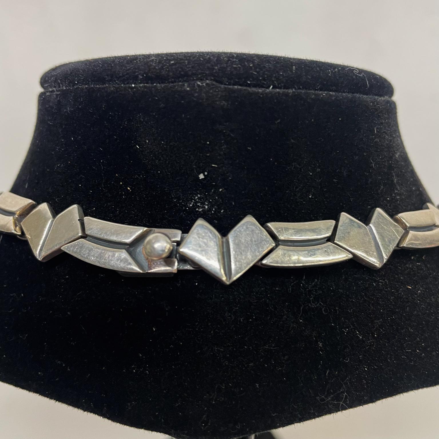 Mid-Century Modern Taxco Los Ballesteros Collar Necklace Green Stone Sterling Silver 1960s Mexico