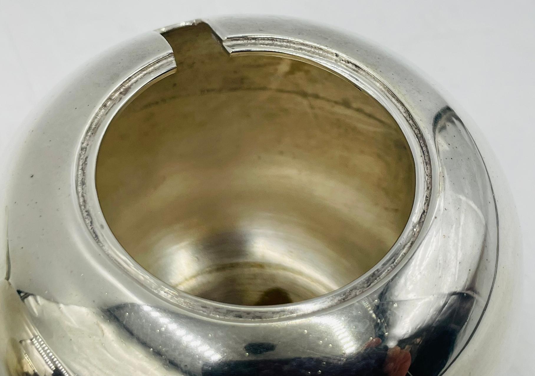 Los Castillo Apple-Shaped Silver Plate Creamer, Sugar Bowl & Matching Ladle For Sale 12