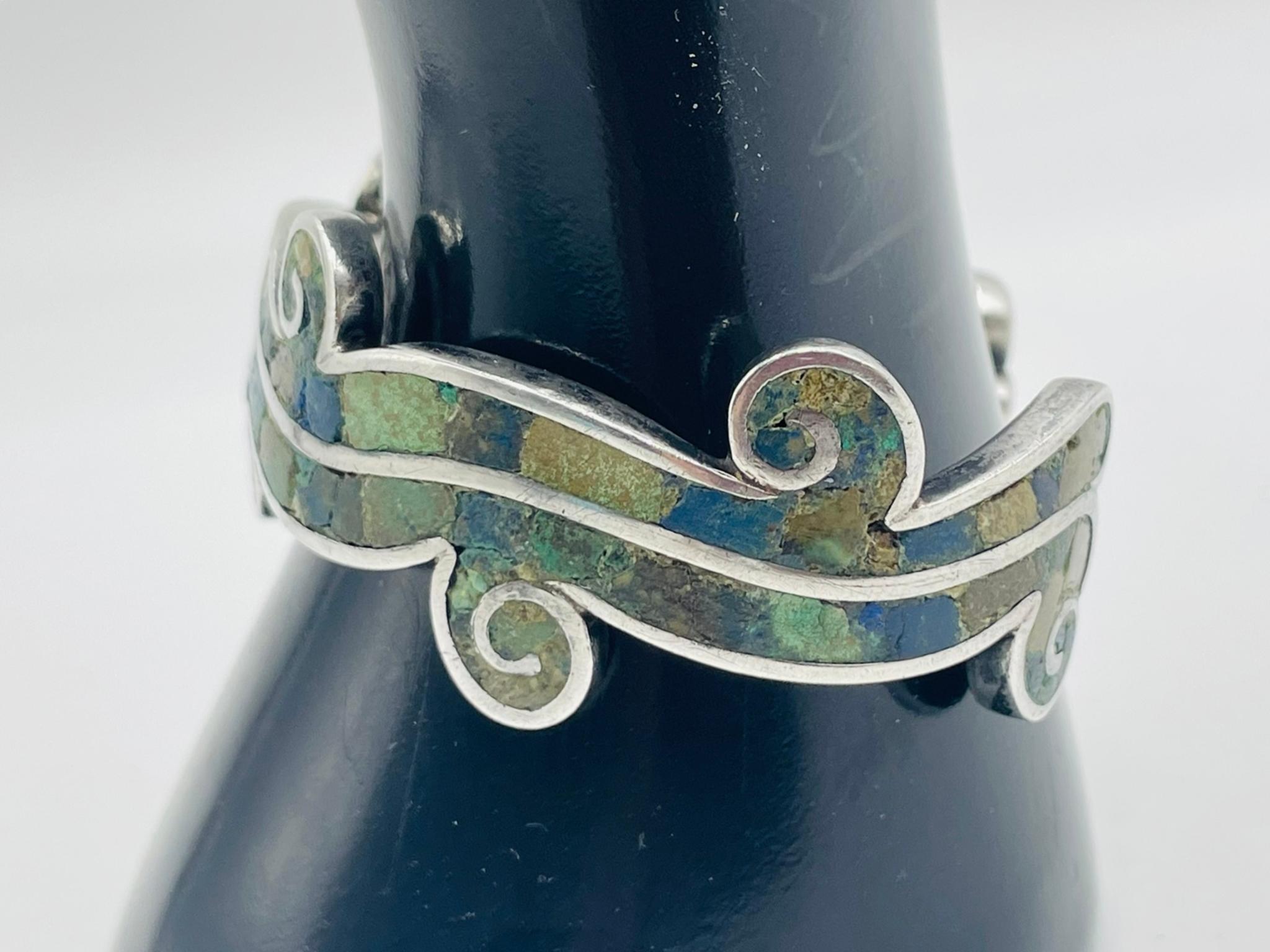 Mid-20th Century Los Castillo “Mosaico Azteca” Sterling Silver, Azurite & Lapis Inlay Cuff Bracel For Sale