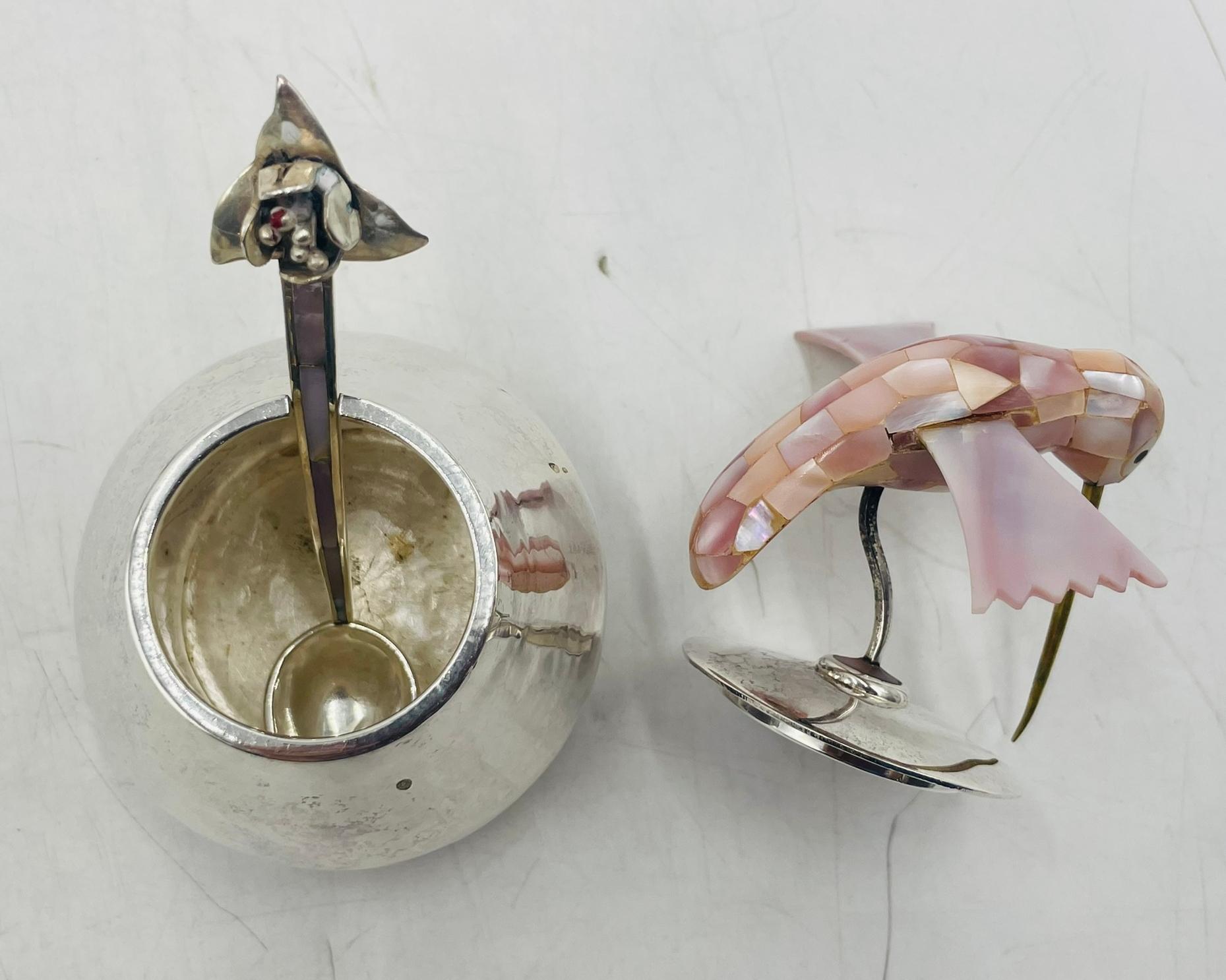 Crémier, sucre et louche en argent de Los Castillo, Taxco, années 1960 en vente 10