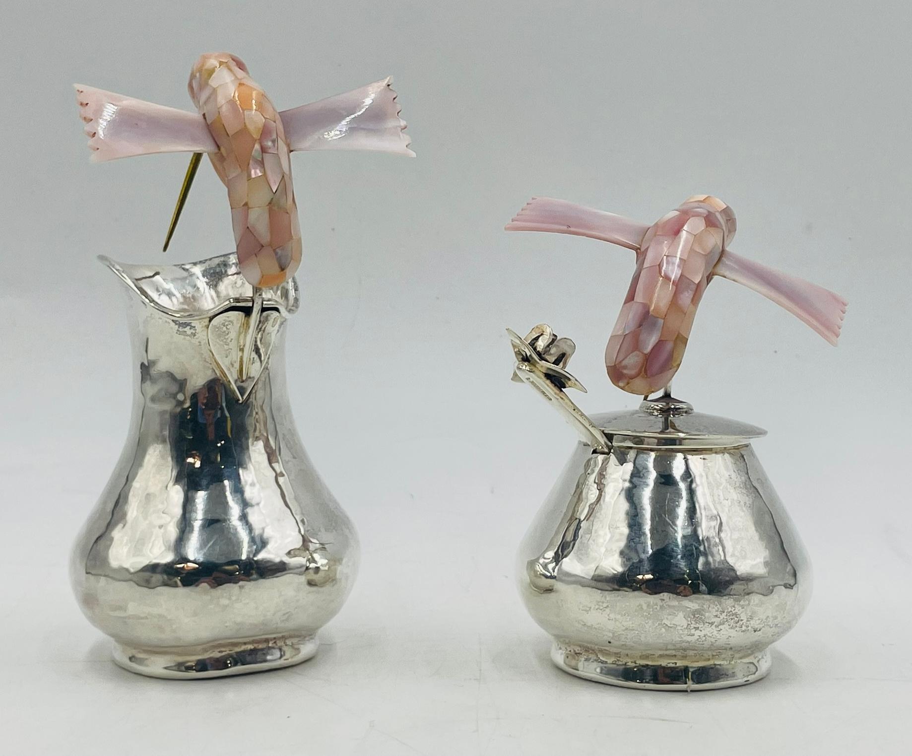 Milieu du XXe siècle Crémier, sucre et louche en argent de Los Castillo, Taxco, années 1960 en vente