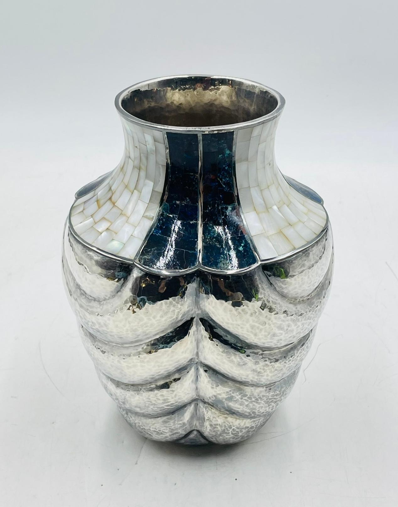 Late 20th Century Los Castillo Studio Vase with Inlay and Hammered Finish, Mexico 1970's For Sale