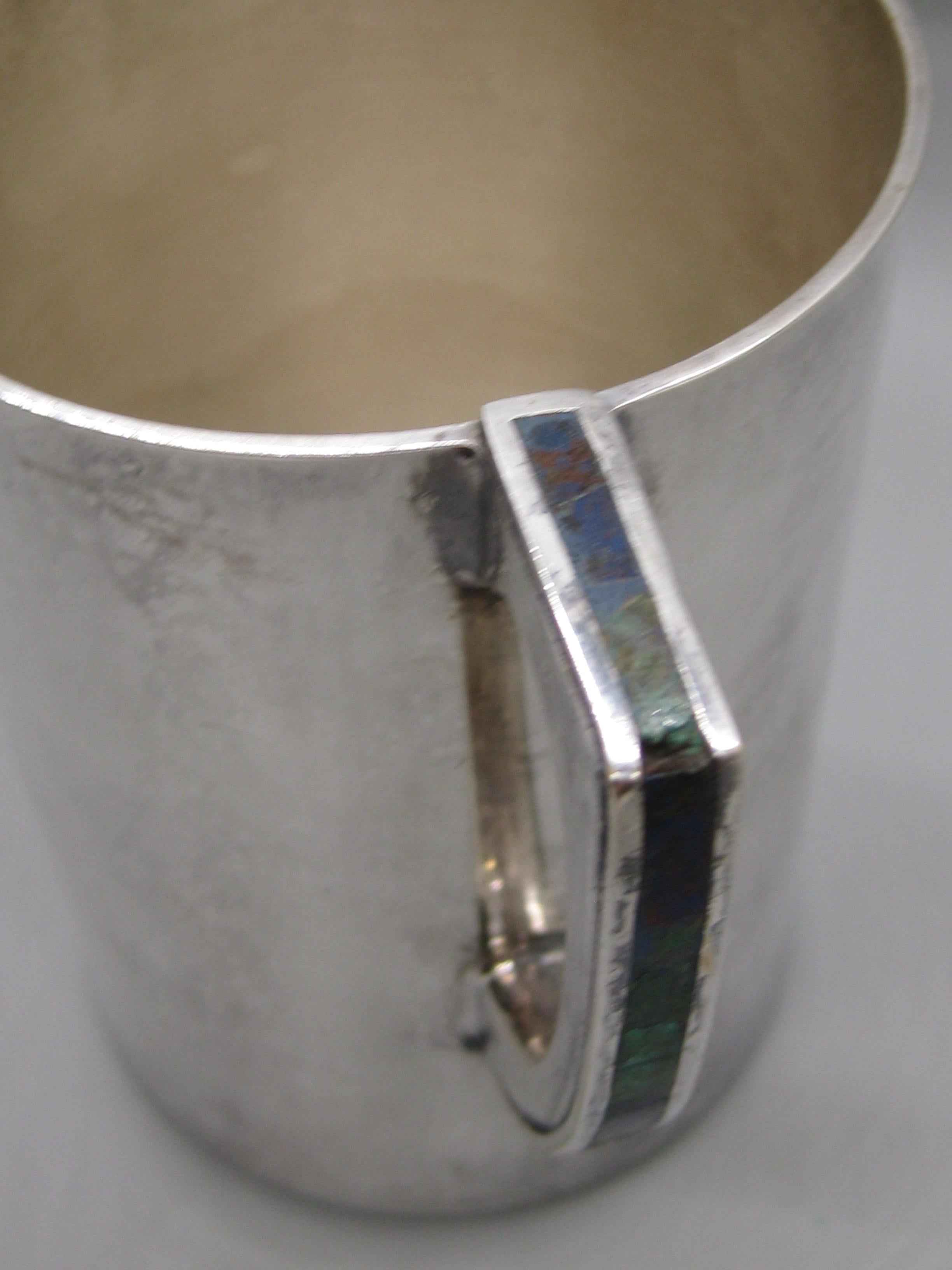 Los Castillo Taxco Mexico Taza artesanal de plata Turquesa y malaquita en Excelente estado para la venta en San Diego, CA