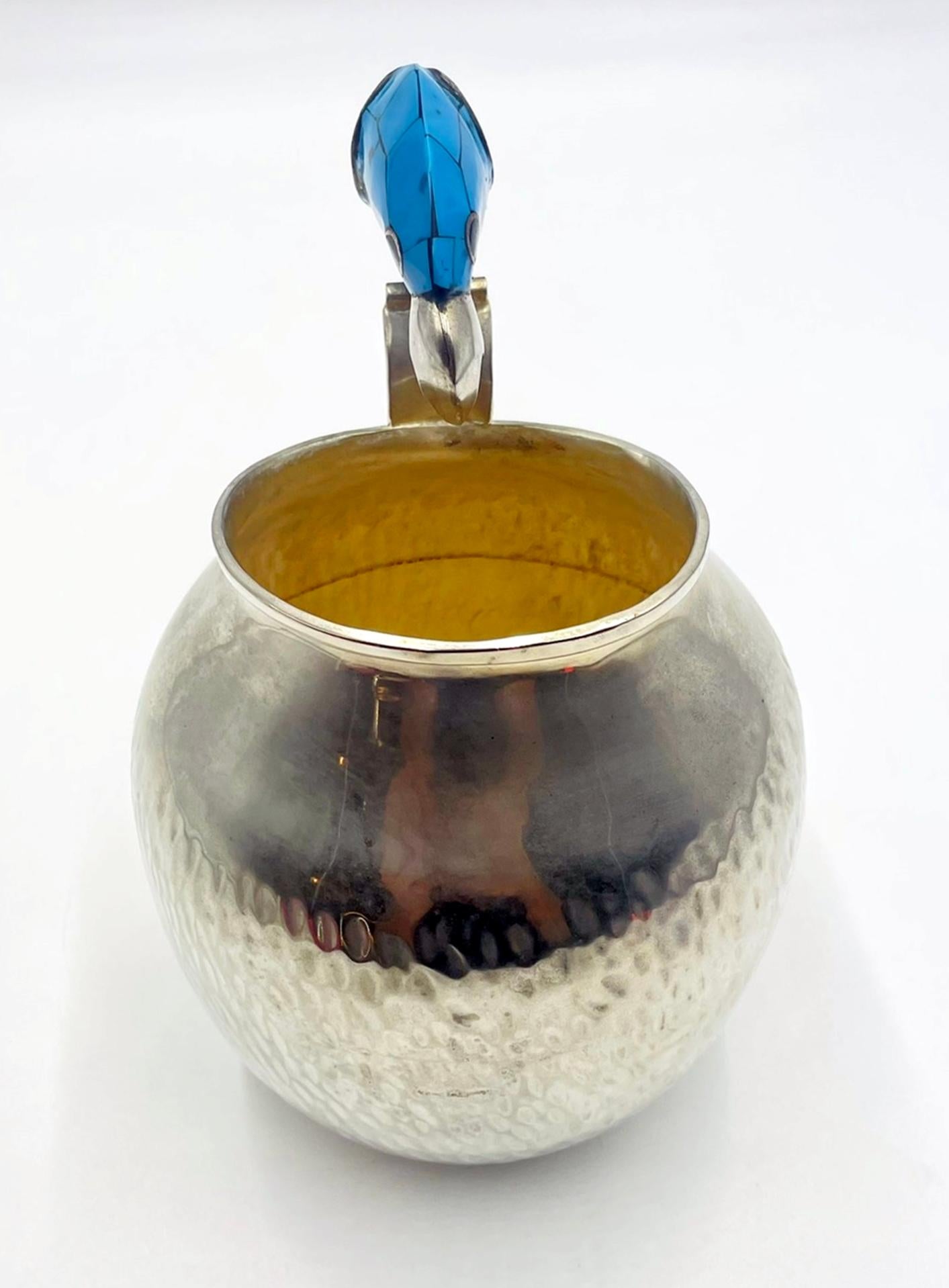 Los Fajardo Silver-Plated Pitcher with Blue Stone Inlaid Parrot Handle, Mexico im Angebot 6