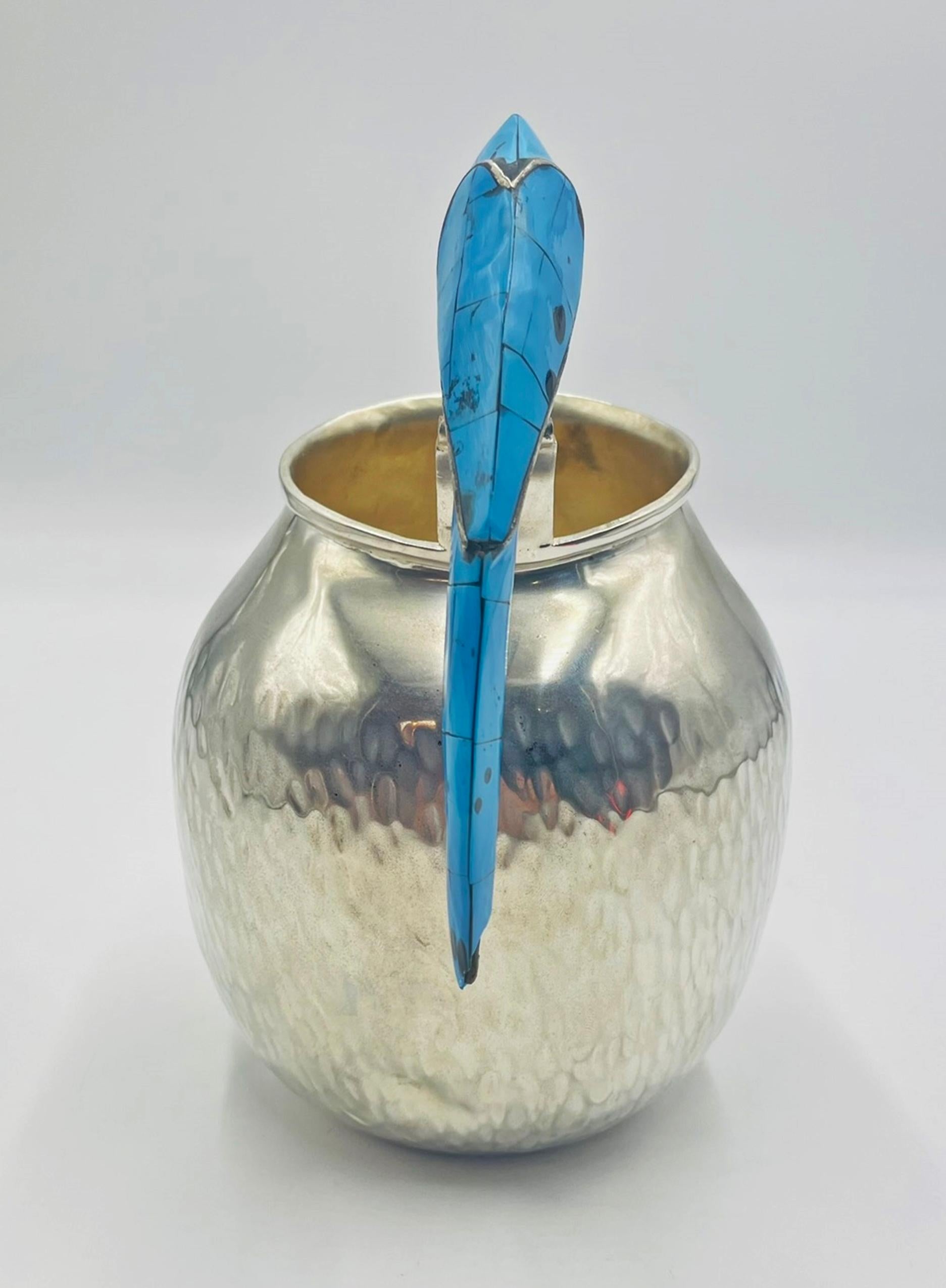 Los Fajardo Silver-Plated Pitcher with Blue Stone Inlaid Parrot Handle, Mexico im Angebot 3