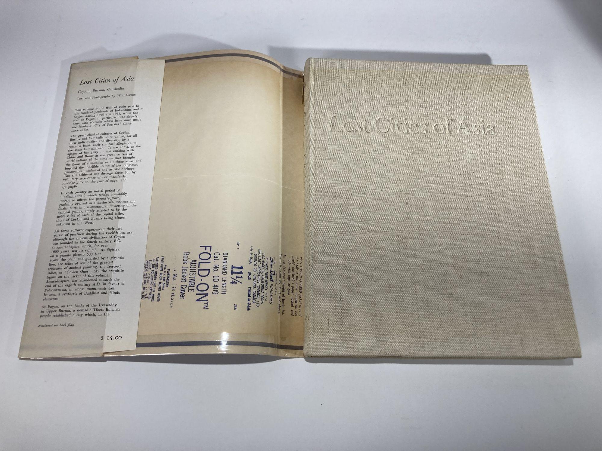 Lost Cities of Asia Hardcover Book 1st Edition 1966 by Wim Swaan In Good Condition For Sale In North Hollywood, CA