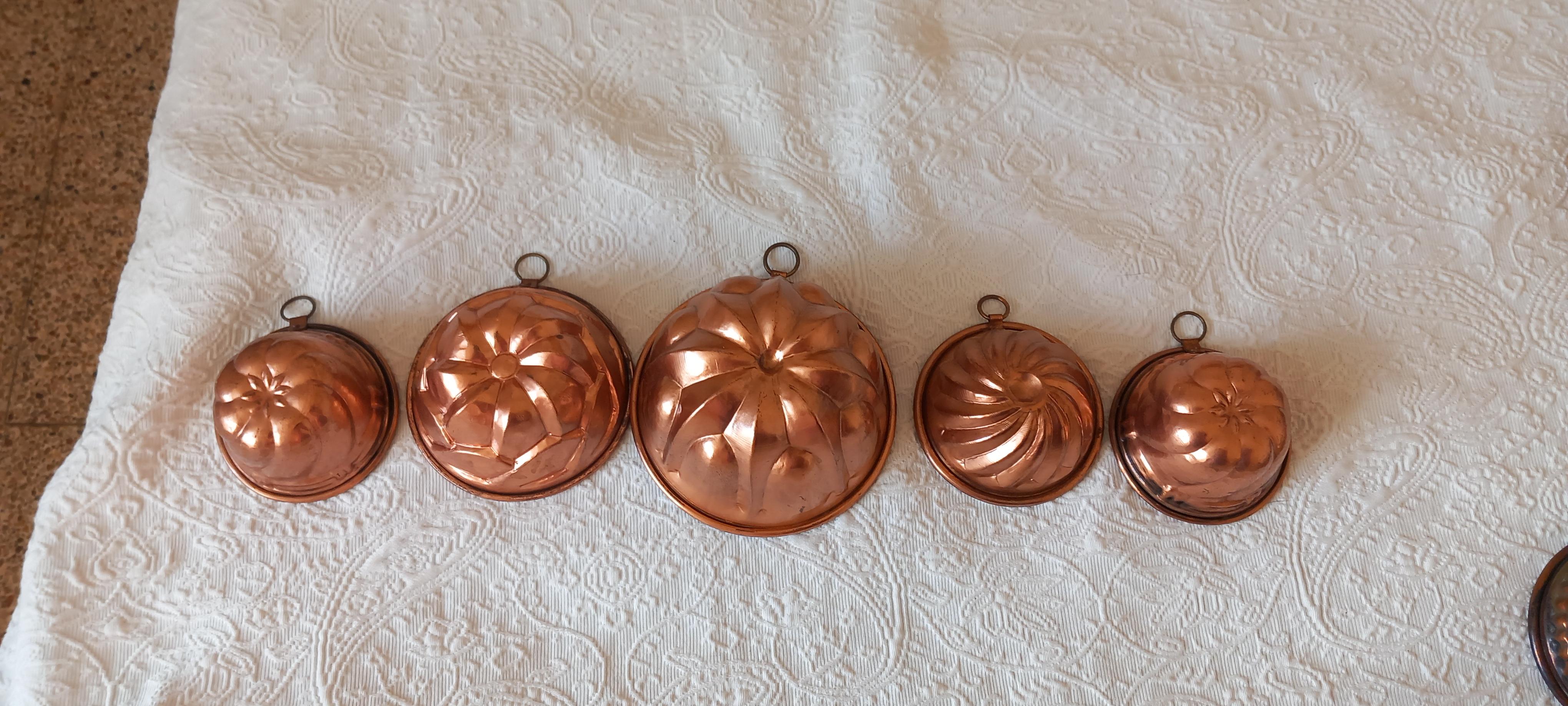 Copper Molds Antique Wall Decoración  for Kitchen, Lot of 5 For Sale 8