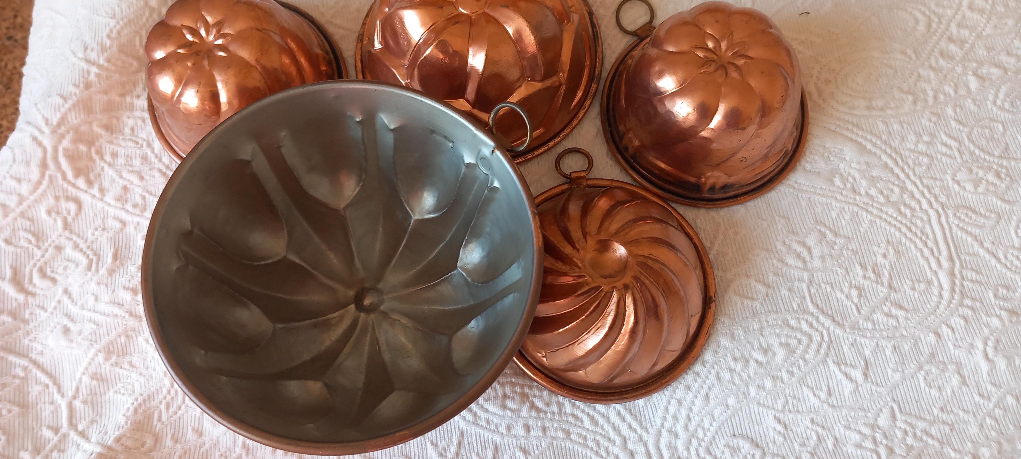 Italian Copper Molds Antique Wall Decoración  for Kitchen, Lot of 5 For Sale