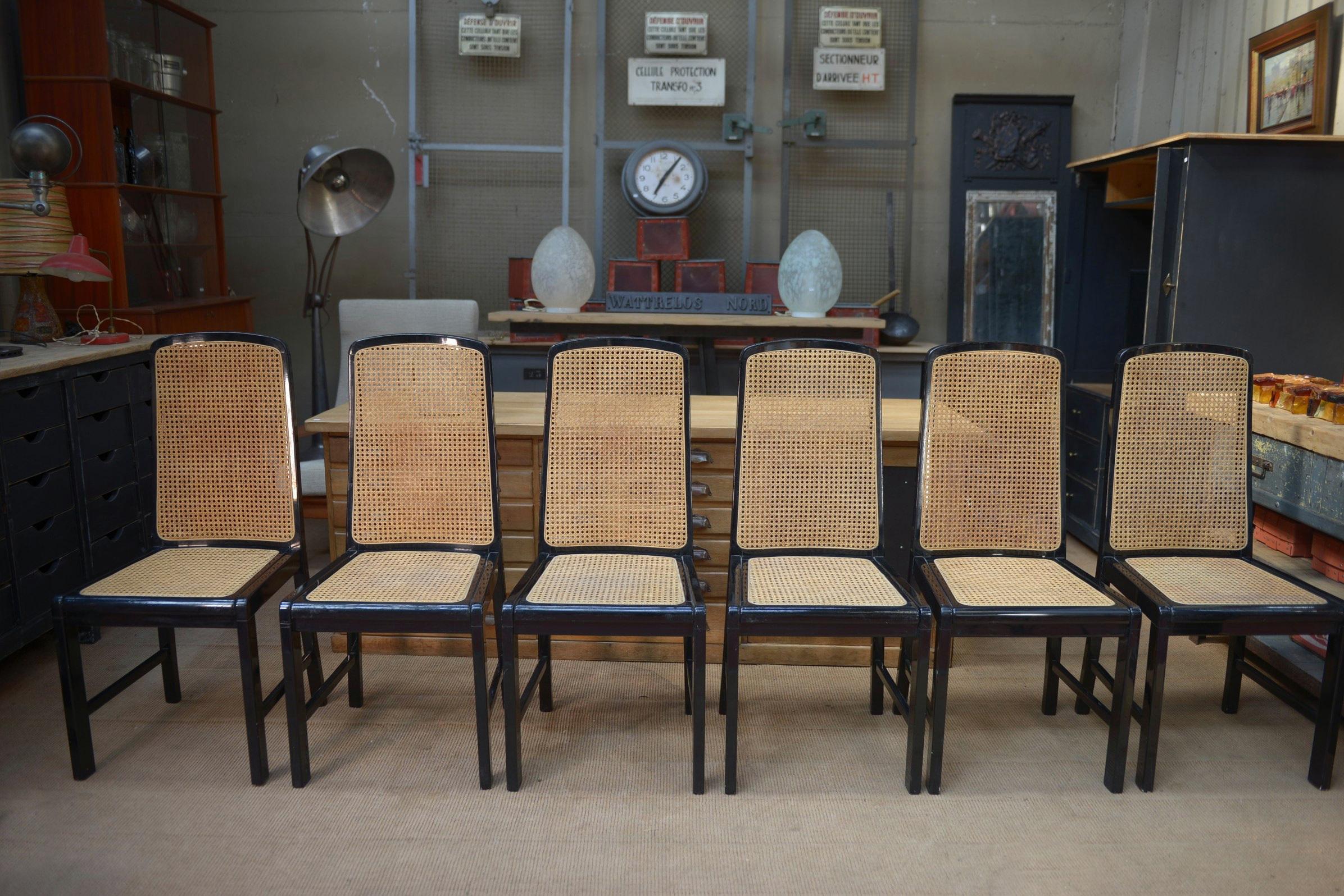 French Lot de 6 chaises cannées Vintage en bois laqué noir d'origine 1970 For Sale