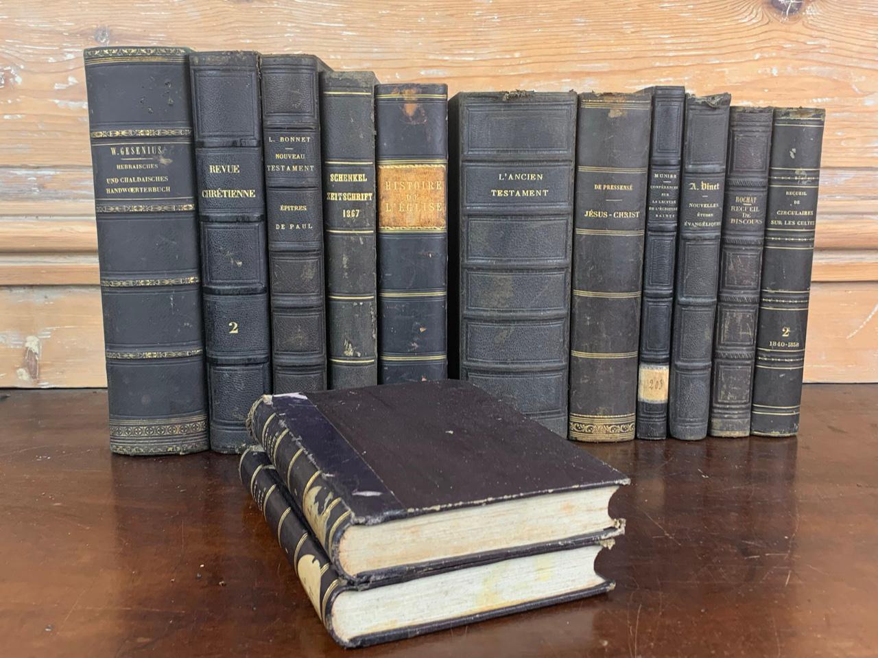 Set of old books dating from the 19th century. We have for example « Church Story’s » From an old protestant library near Le Havre in France. These beautiful books are perfect to fill a nice library. Sizes may vary.