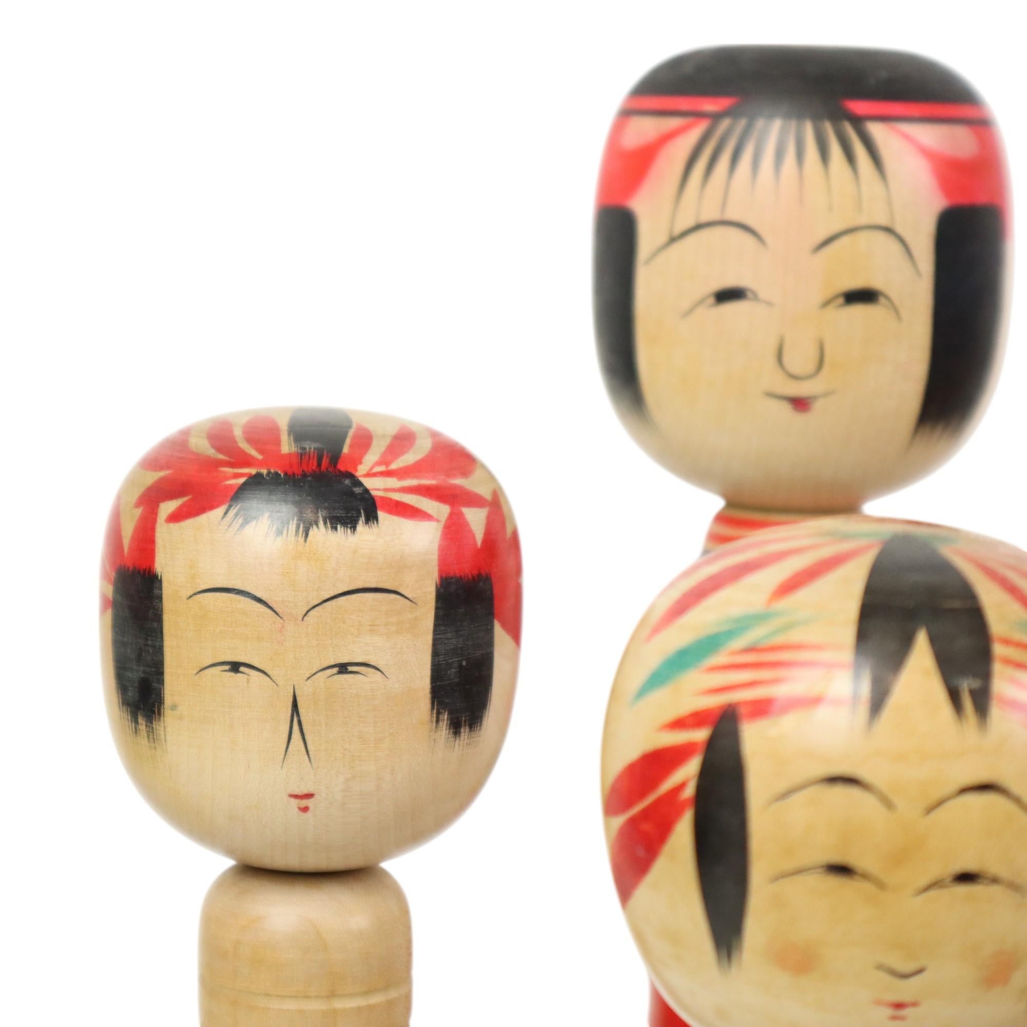 Lotto di 13 Kokeshi d'epoca tradizionali Giappone Seconda metà del XX secolo in vendita 1
