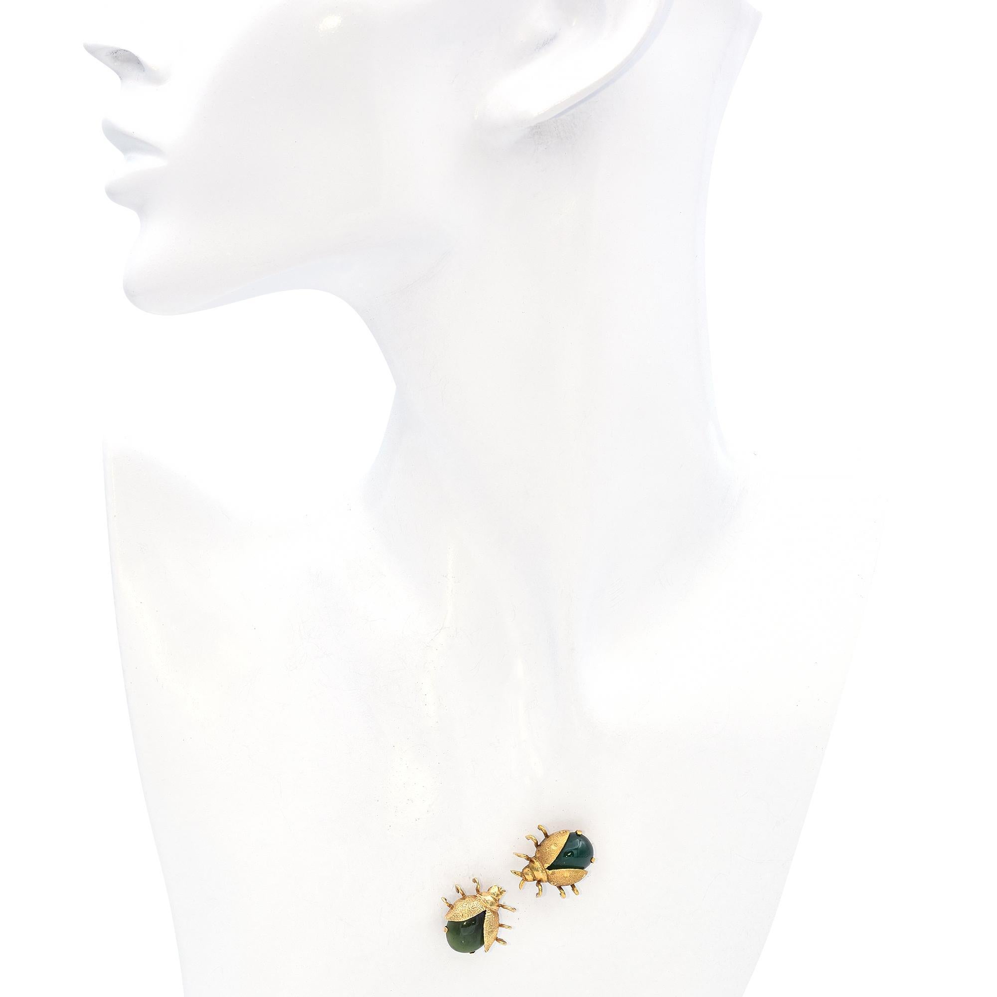 Lot of 2 Vintage 14K Gelbgold Jade und Chalcedon Lady Bug Broschen (Cabochon) im Angebot