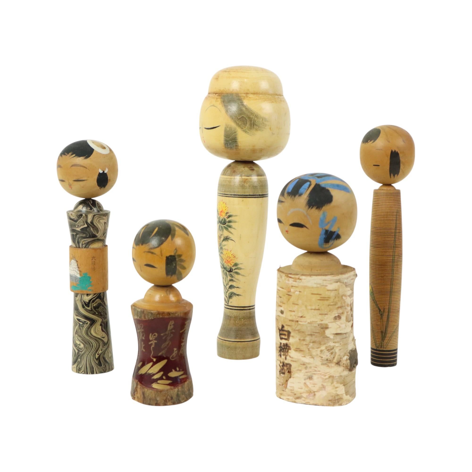 Lotto di 5 bambole kokeshi d'epoca Giappone Wood Showa in vendita 5