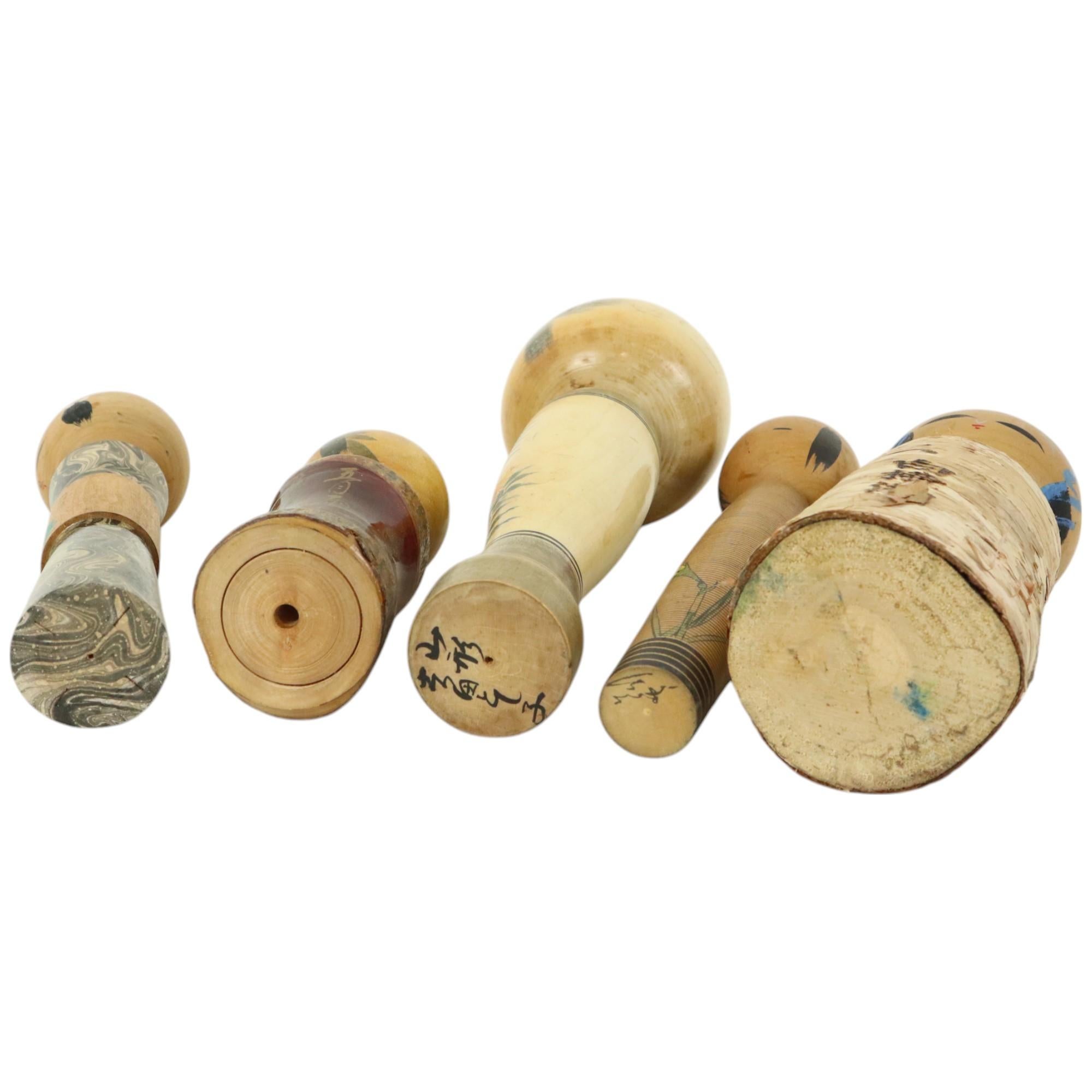 Lotto di 5 bambole kokeshi d'epoca Giappone Wood Showa in vendita 7