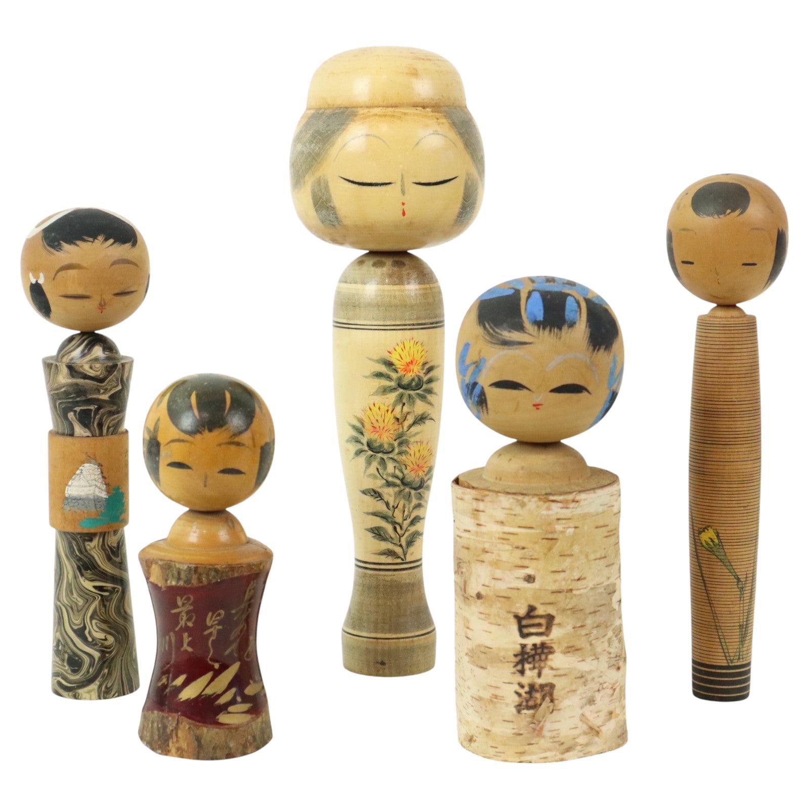 Lote de 5 Muñecas Kokeshi Vintage Japón Madera de Abedul Periodo Showa