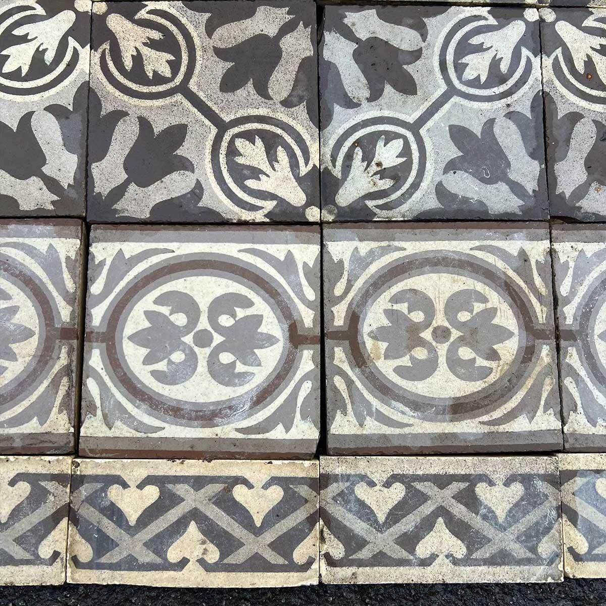 Lot of 500 m² of Antique Cement Tiles – Late 19th Century For Sale 6