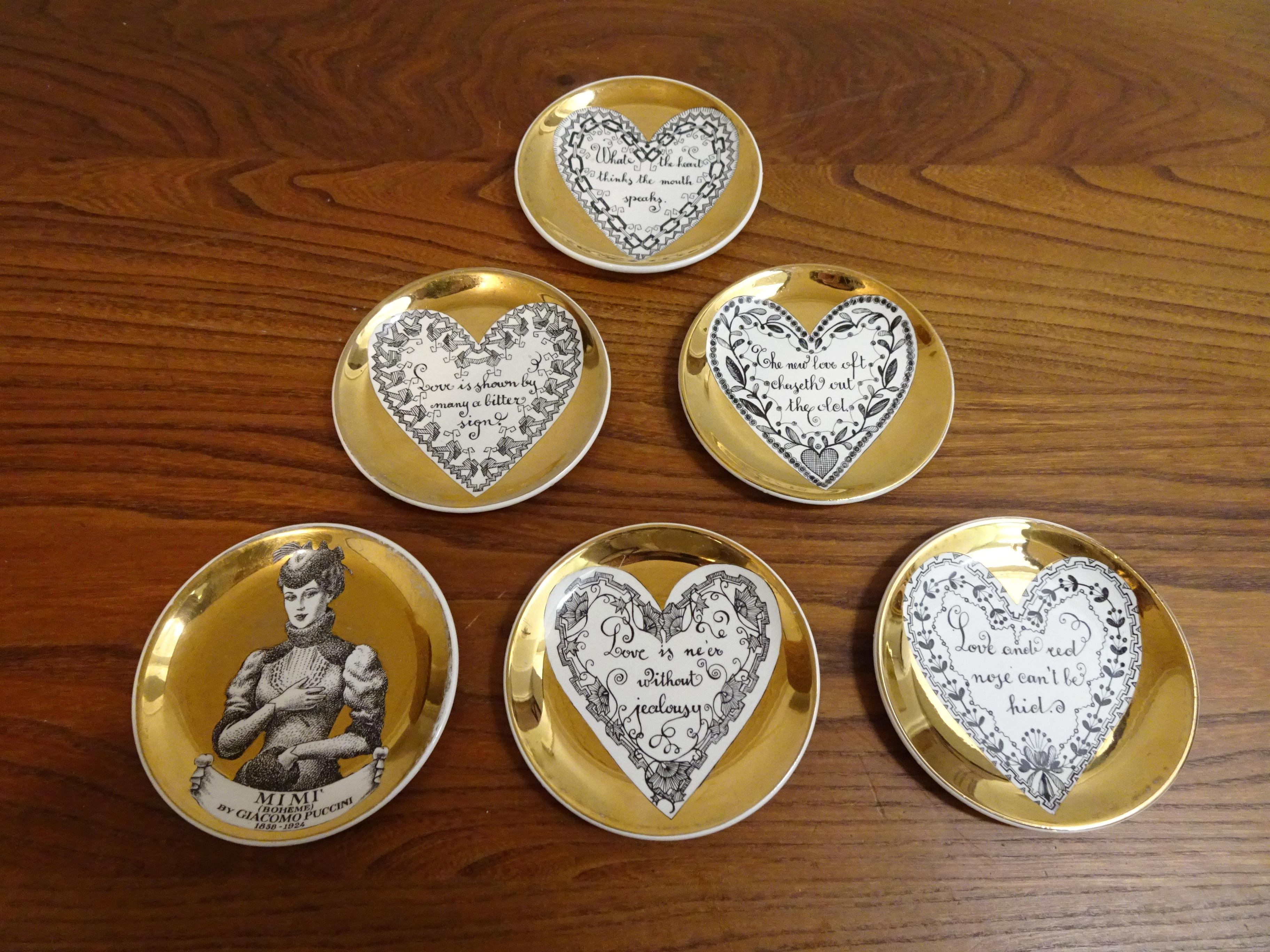 Lot of 6 animated and illustrated plates by Piero Fornasetti. 

Very good condition

Dimensions: Diameter 10.5 cm.