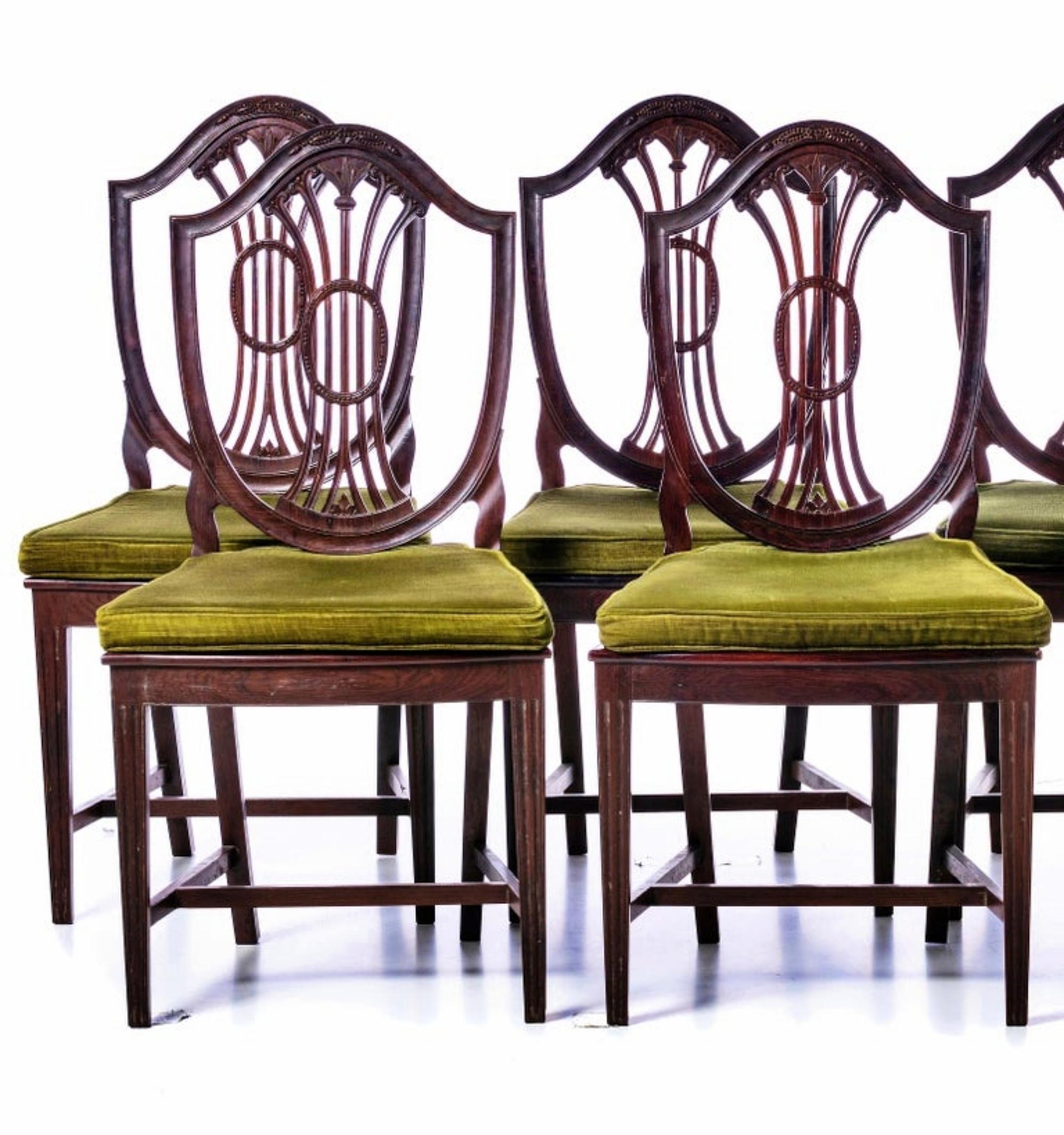 Hand-Crafted Lot of 6 Chairs Portuguese 19th Century in Brazilian Rosewood