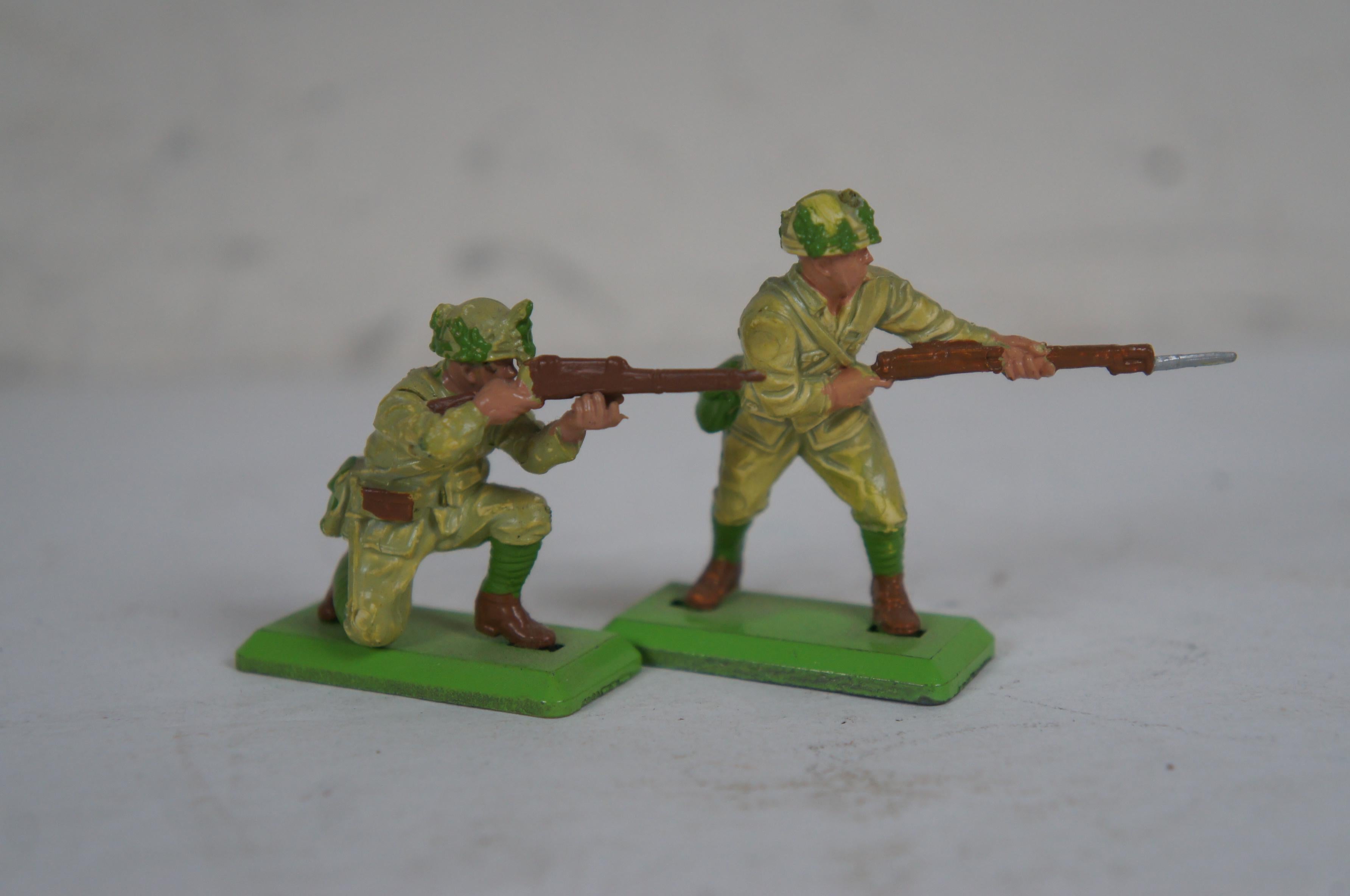 Lot of 62 Britains Vietnam War Spielzeug Soldaten Land Rover Jeep Artillery Boat im Angebot 4