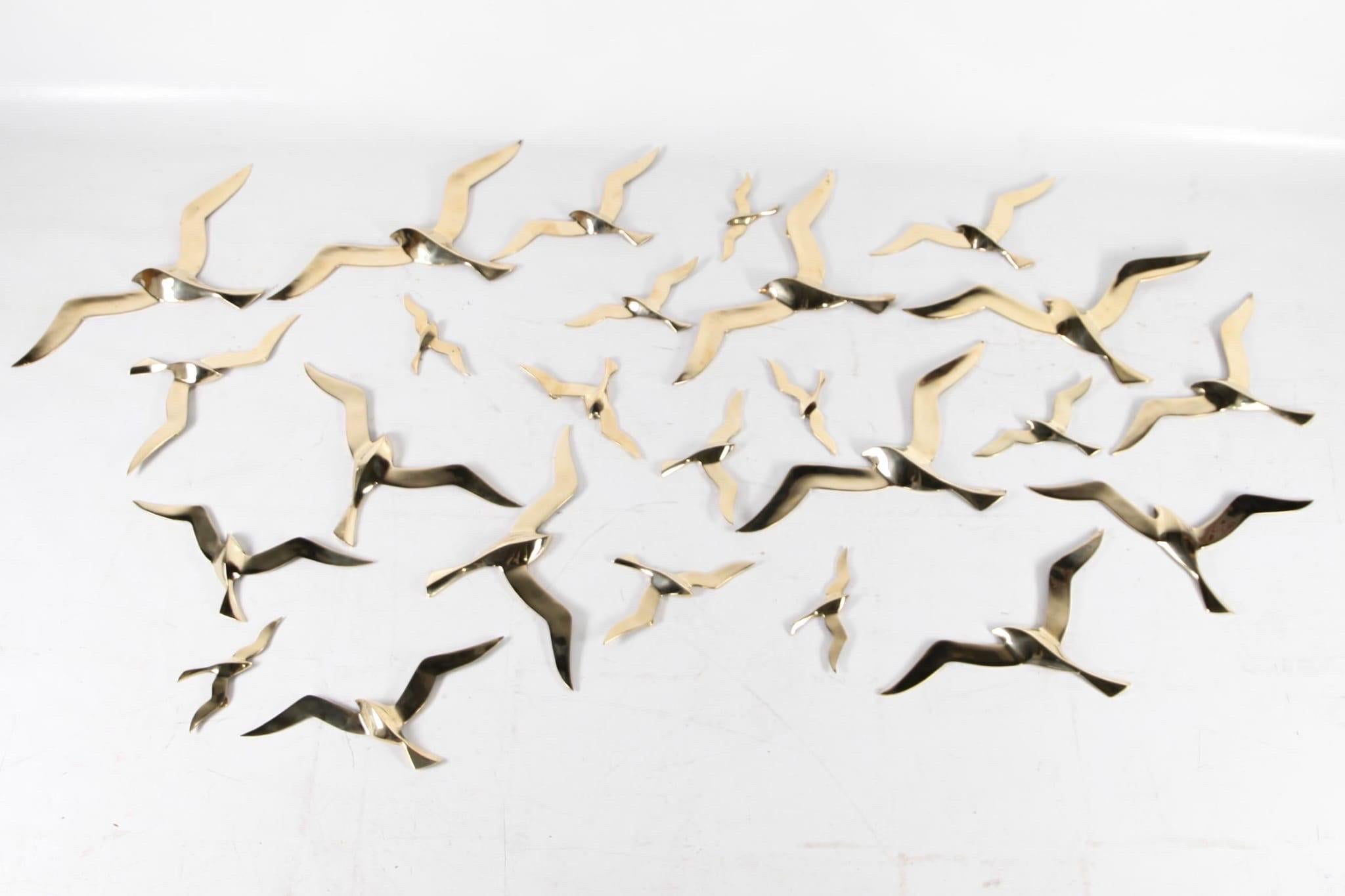 Contemporary Set of brass birds wall sculptures  For Sale