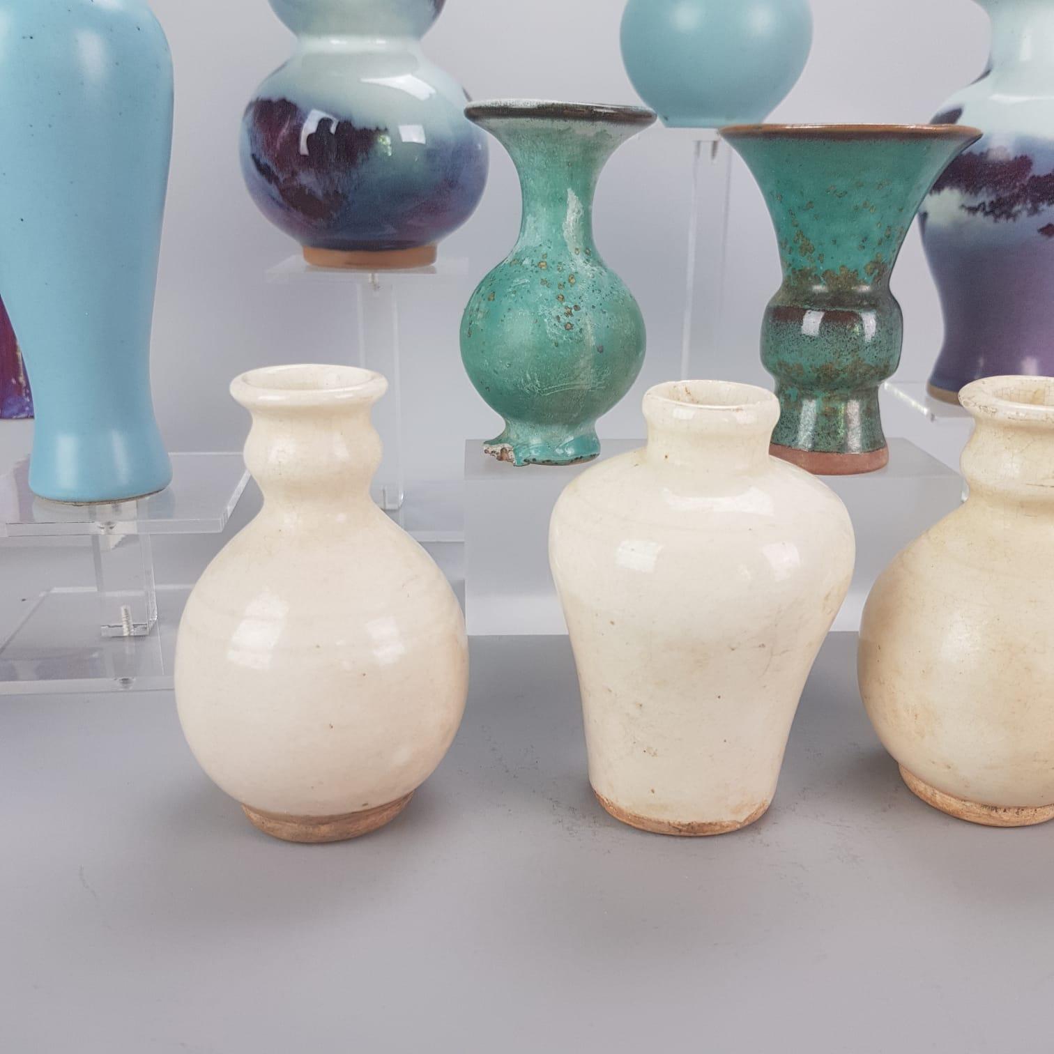 Lot of Chinese porcelain PRoC Vases Monochromes and unusual Glazed In Excellent Condition For Sale In Amsterdam, Noord Holland