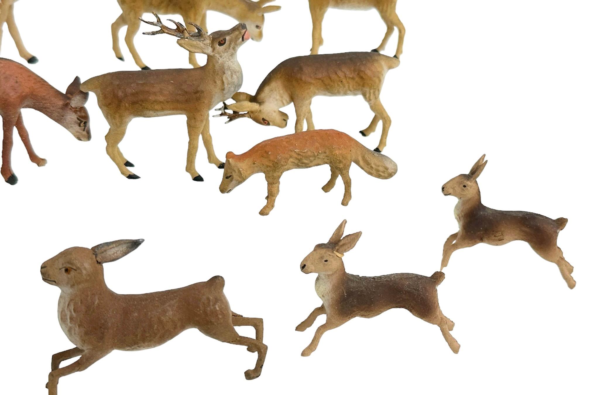 Lot of Deer, Kaninchen & Jäger Putz Spielzeug Antikes deutsches Erzgebirge Weihnachts 1900er Jahre (Zusammensetzung) im Angebot