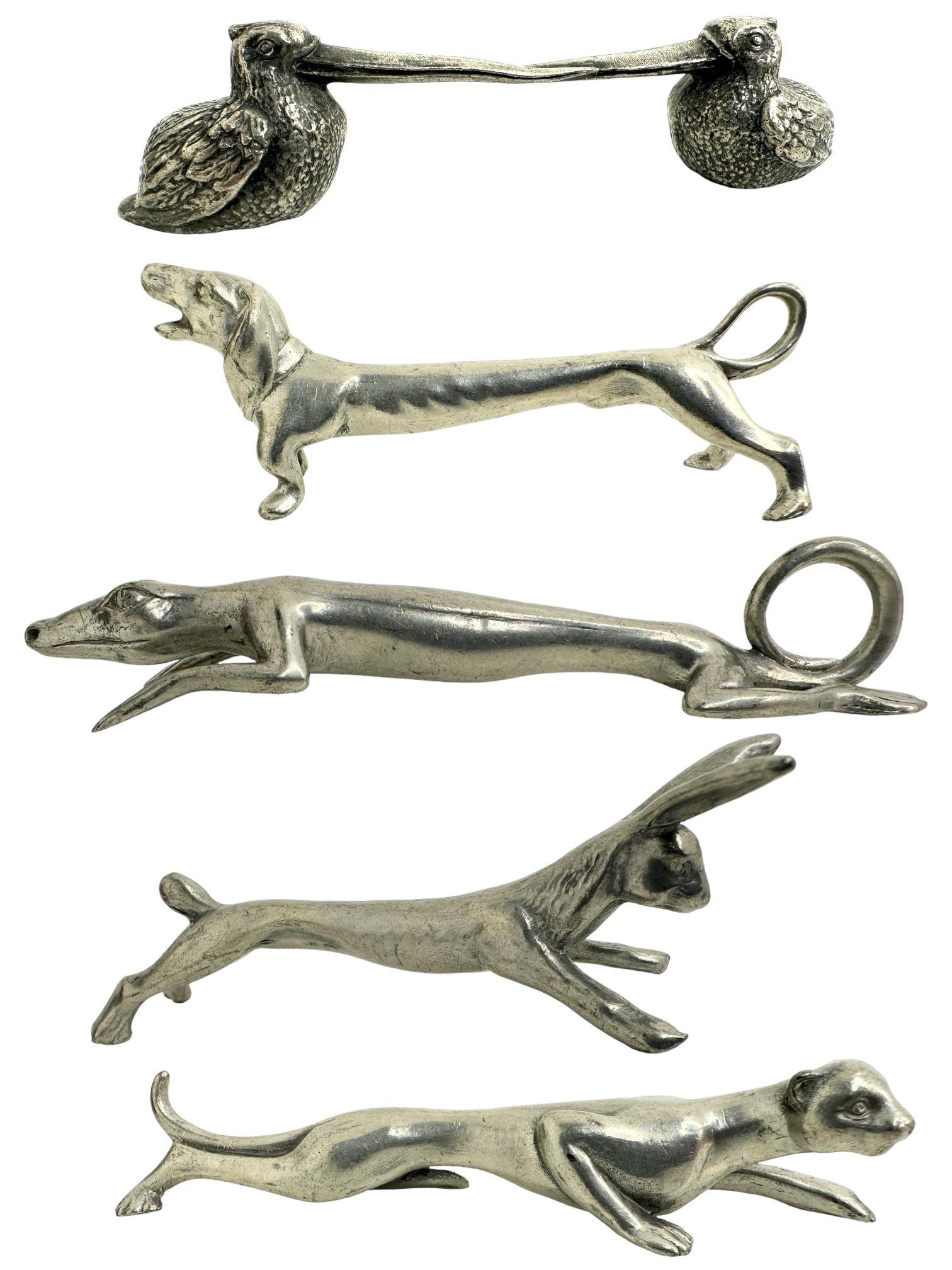 Lote de cinco apoyacuchillos de metal plateado con motivos de animales Austria Siglo XX en venta 3