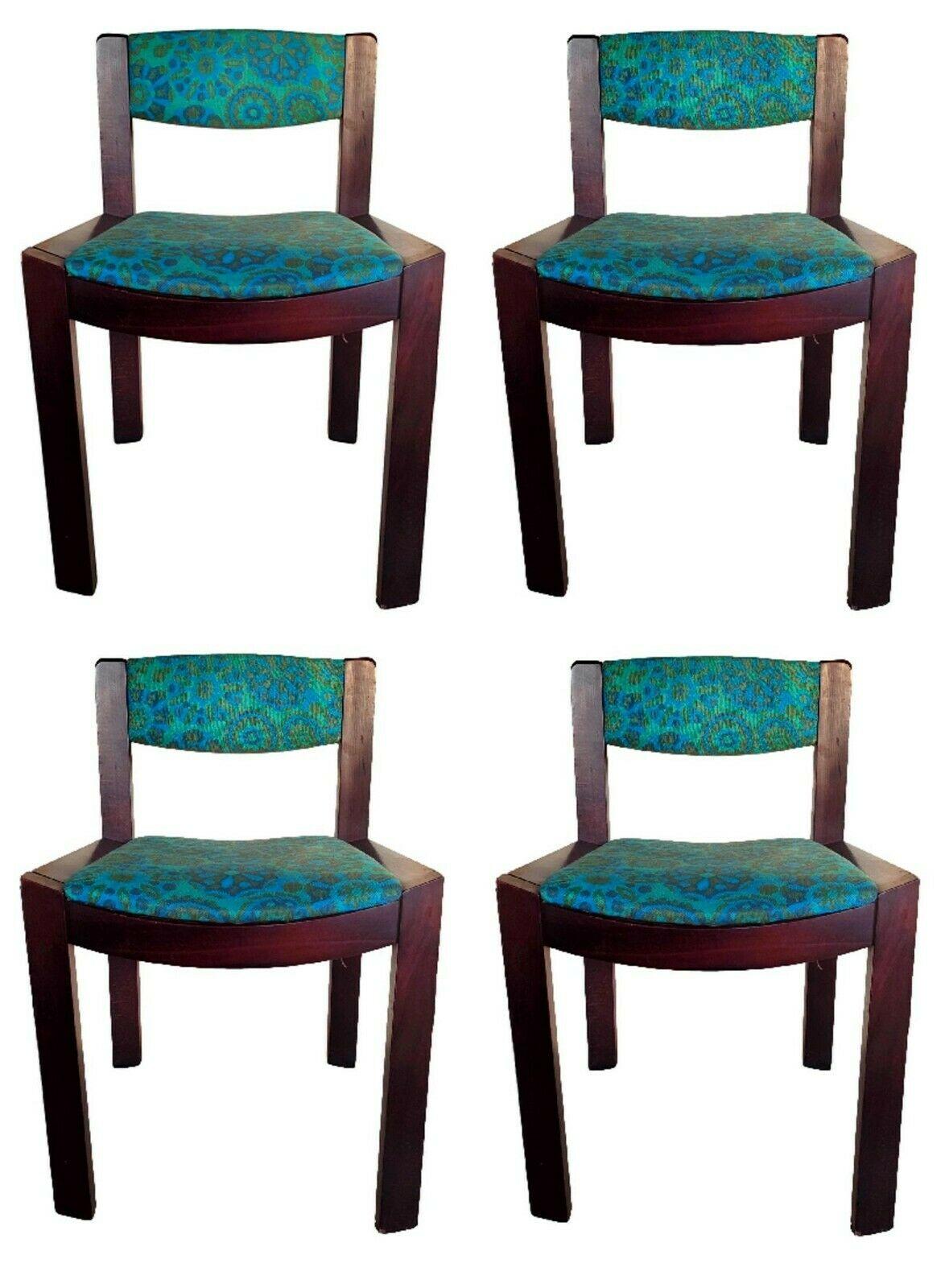 Lot of Four Chairs Series 