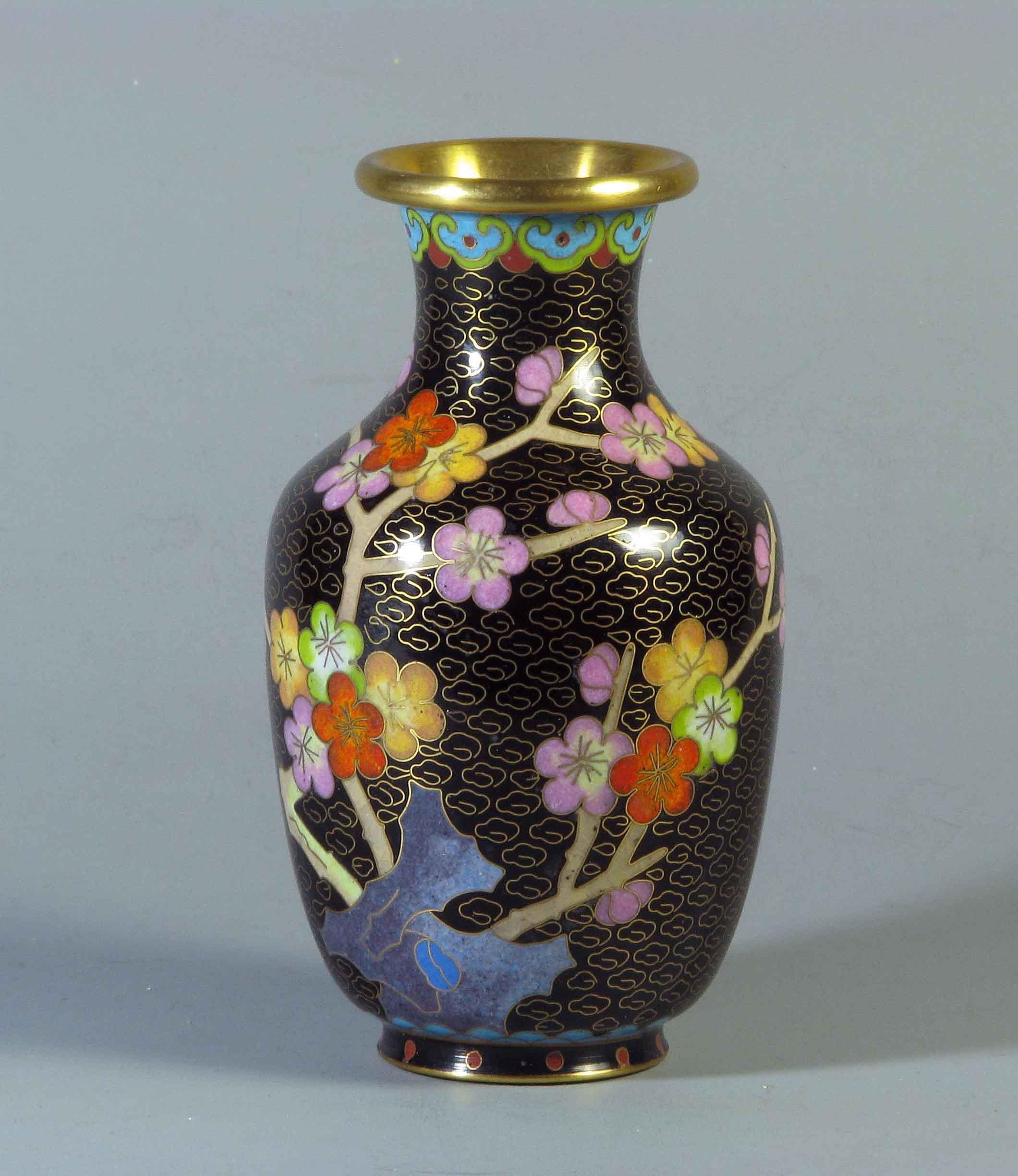 Chinese Export Lot of Four Chinese Cloisonne Vases & Teapot, 20th Century For Sale