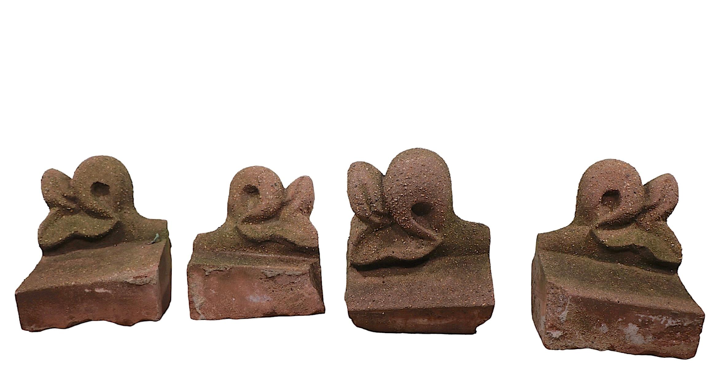 Lote de Cuatro Decorativos  Fragmentos de edificios de arenisca Adornos de jardín 1880/1920 en venta 4