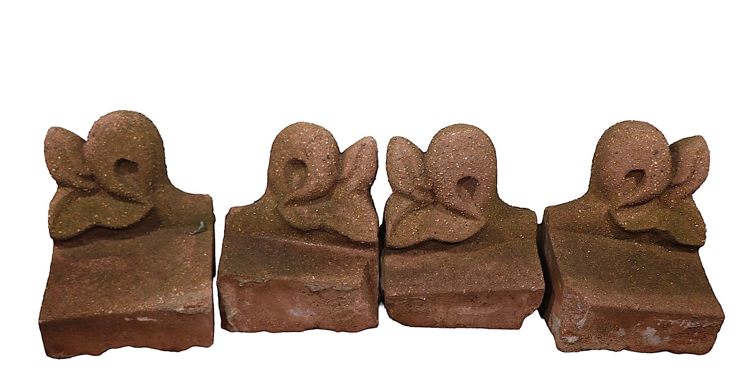 Lote de Cuatro Decorativos  Fragmentos de edificios de arenisca Adornos de jardín 1880/1920 en venta 6