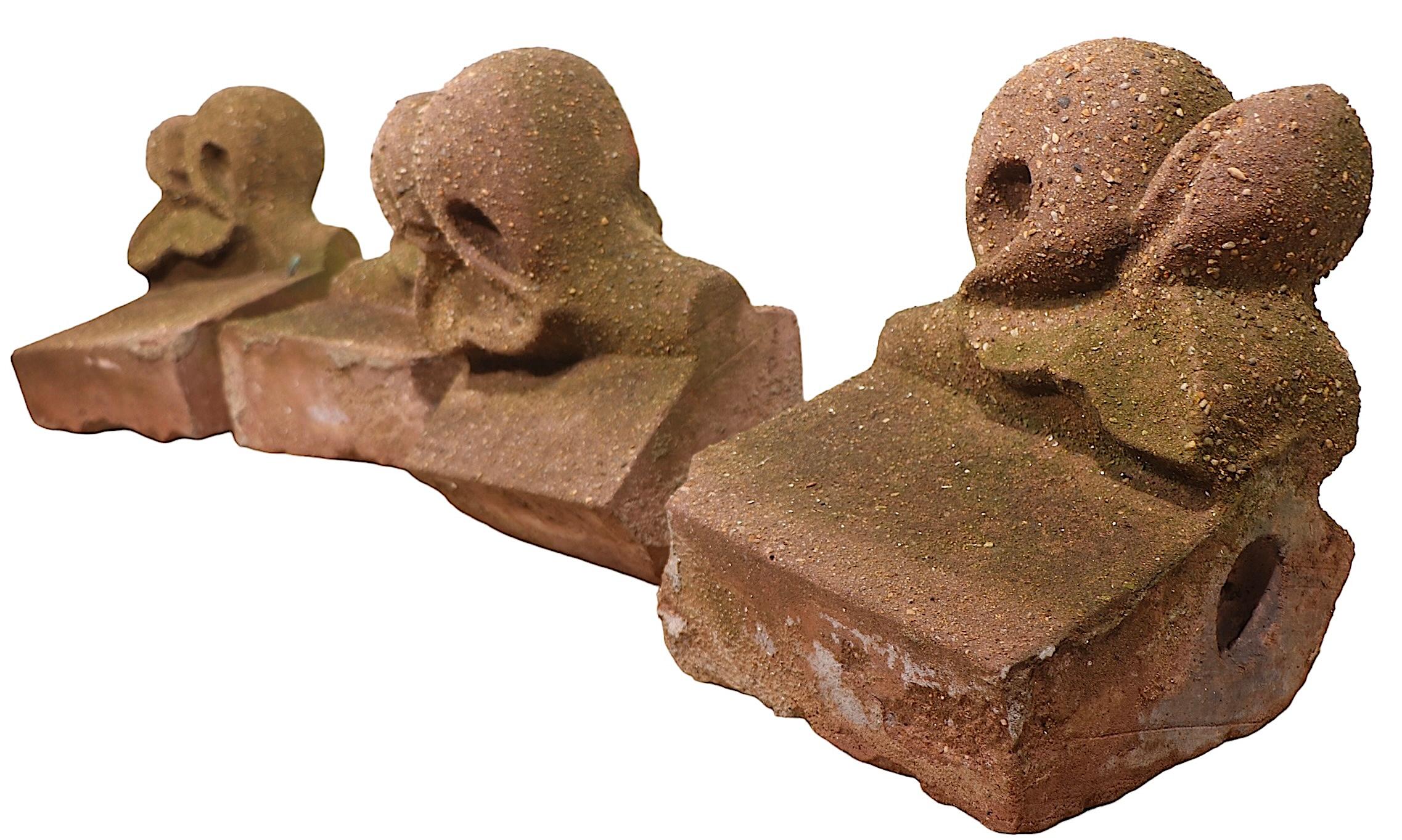 Lote de Cuatro Decorativos  Fragmentos de edificios de arenisca Adornos de jardín 1880/1920 siglo XIX en venta
