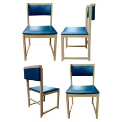 Lot de quatre chaises design en bois originales, années 1970