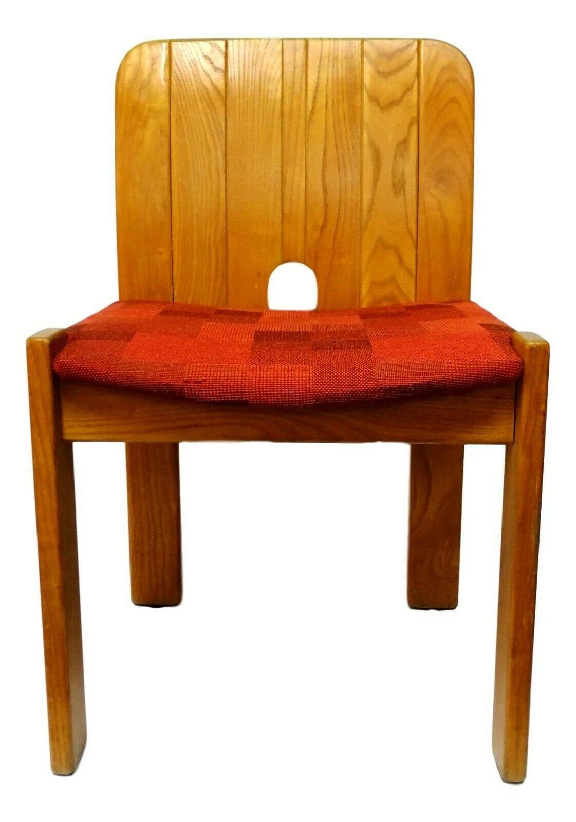 Lot of Four Wood Chairs in the Style of Zanotta, 1970s For Sale 1