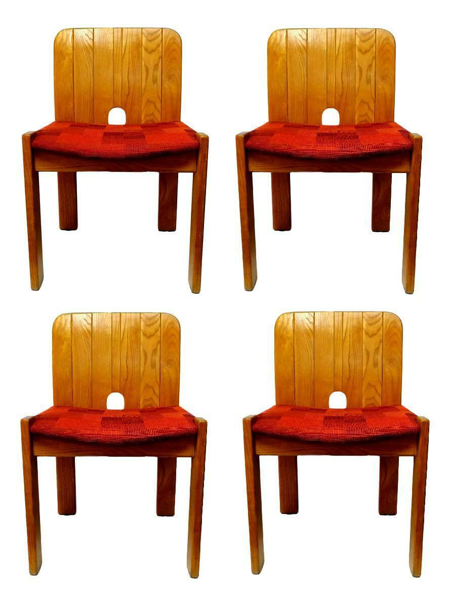 Lot of Four Wood Chairs in the Style of Zanotta, 1970s For Sale 2