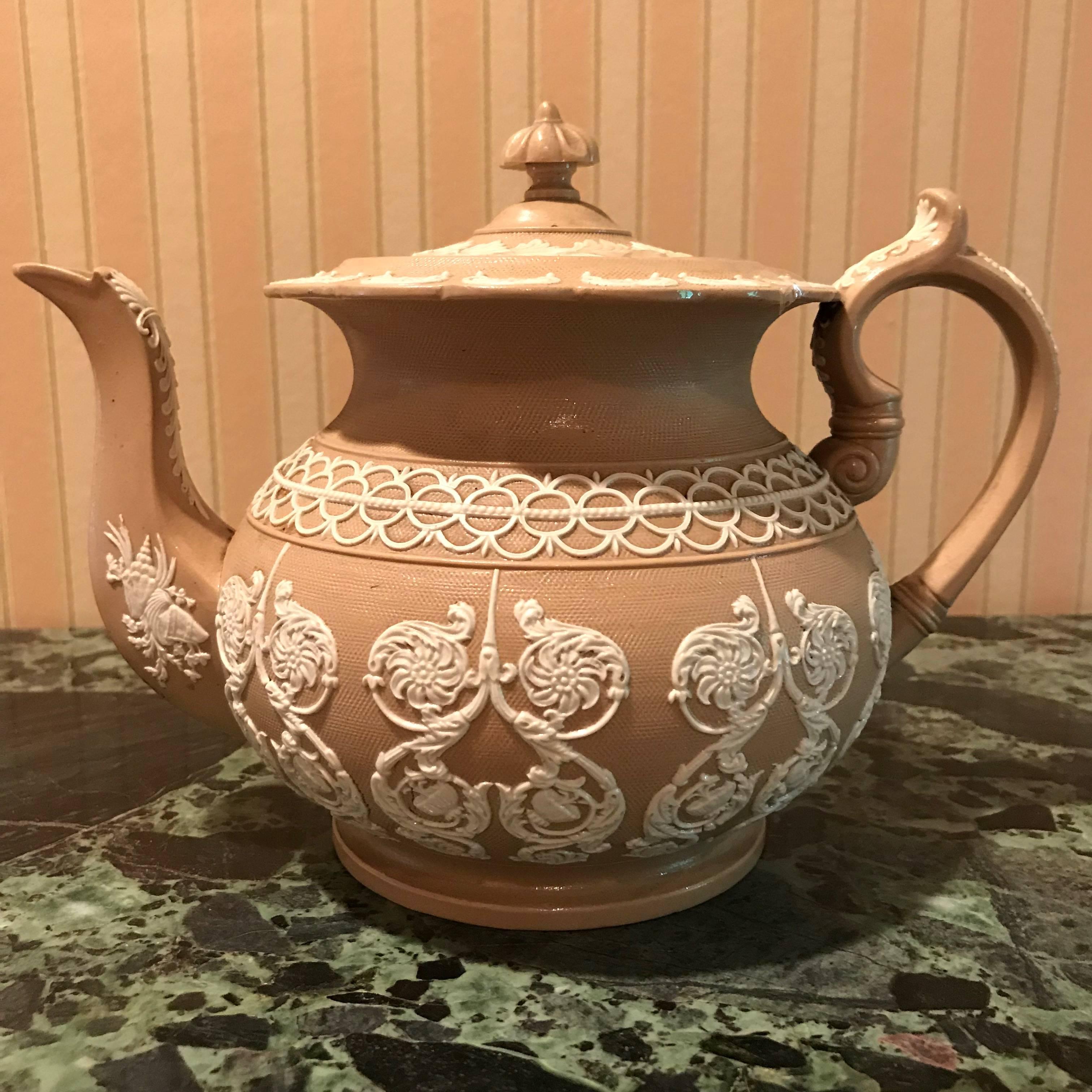 Ceramic Lot of Three 19th Century English Teapot For Sale