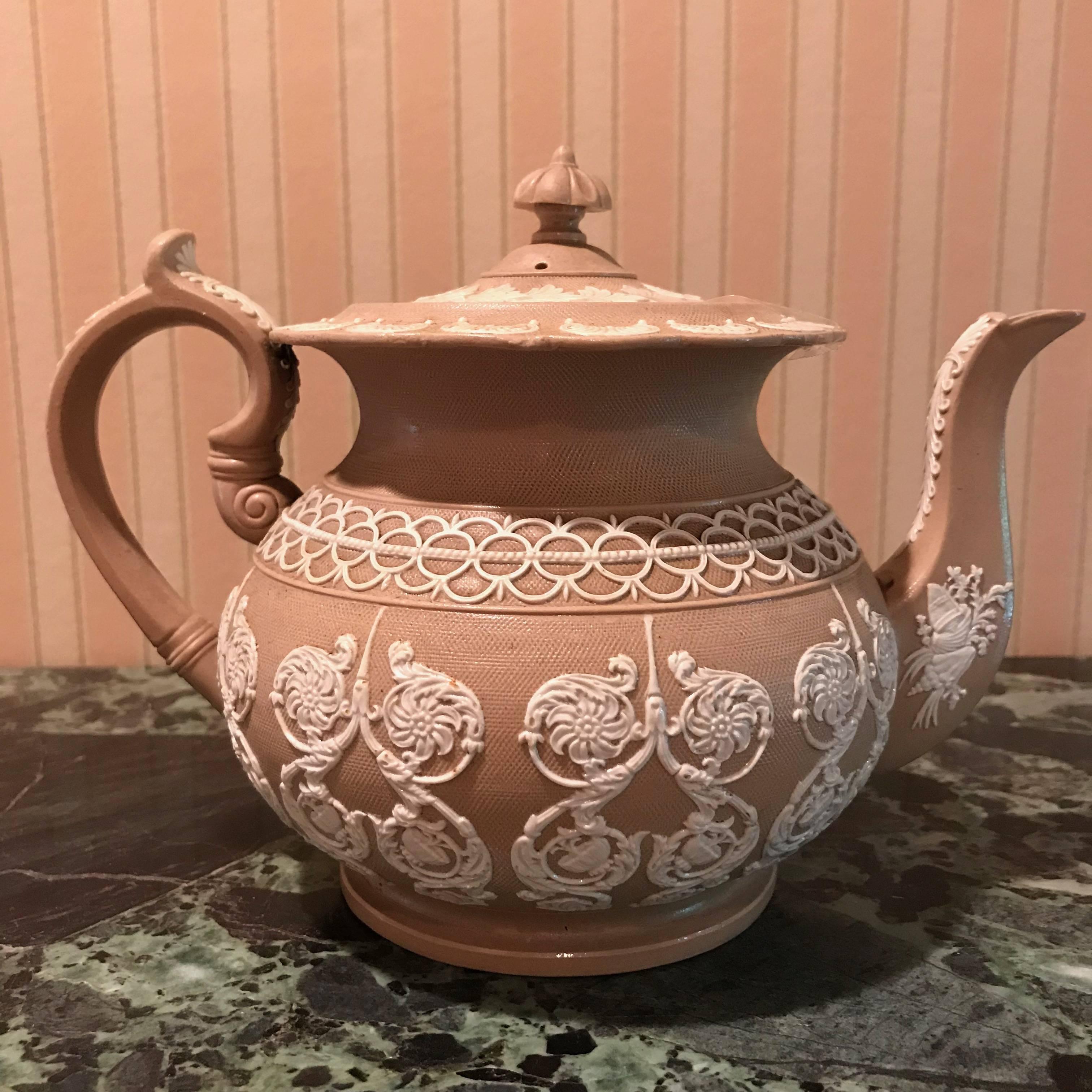 Lot of Three 19th Century English Teapot For Sale 1