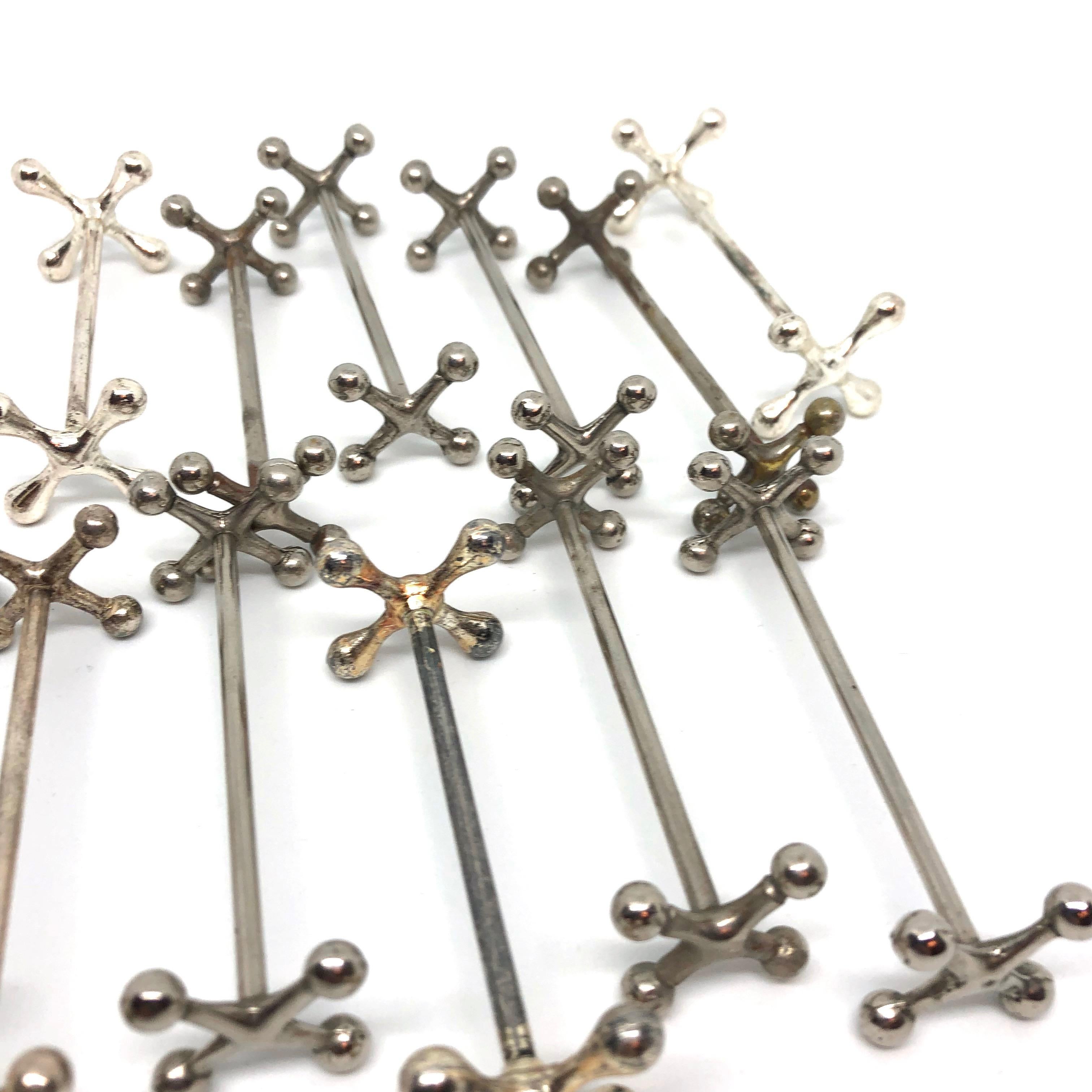 Mid-20th Century Lot of Twelve French Antique Silver Plated Classical Knife Rests, Tableware