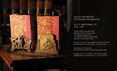 Lot de deux porte-livres extensibles en bronze par H.L. Judd Company N.Y.