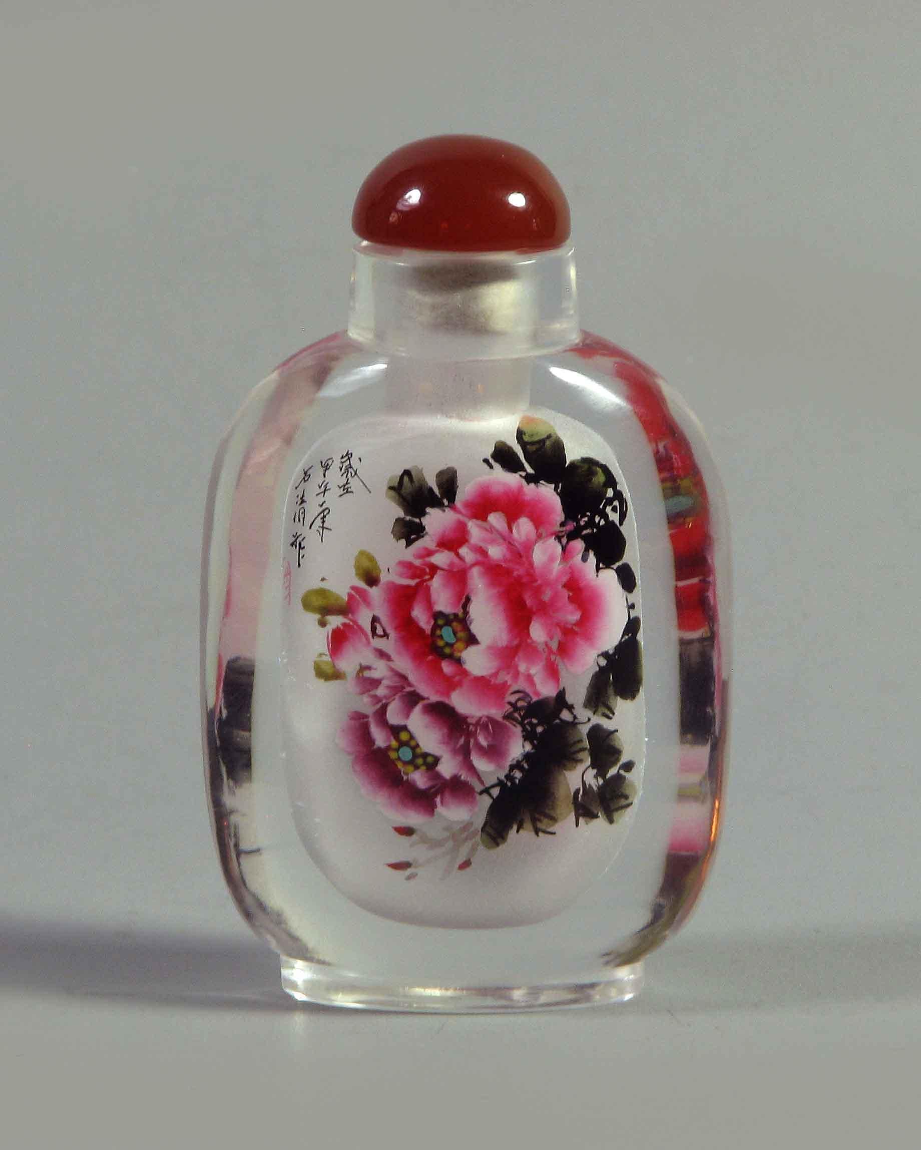 20th Century Lot of Two Chinese Inside-Painted Glass Snuff Bottles Together with Addition For Sale