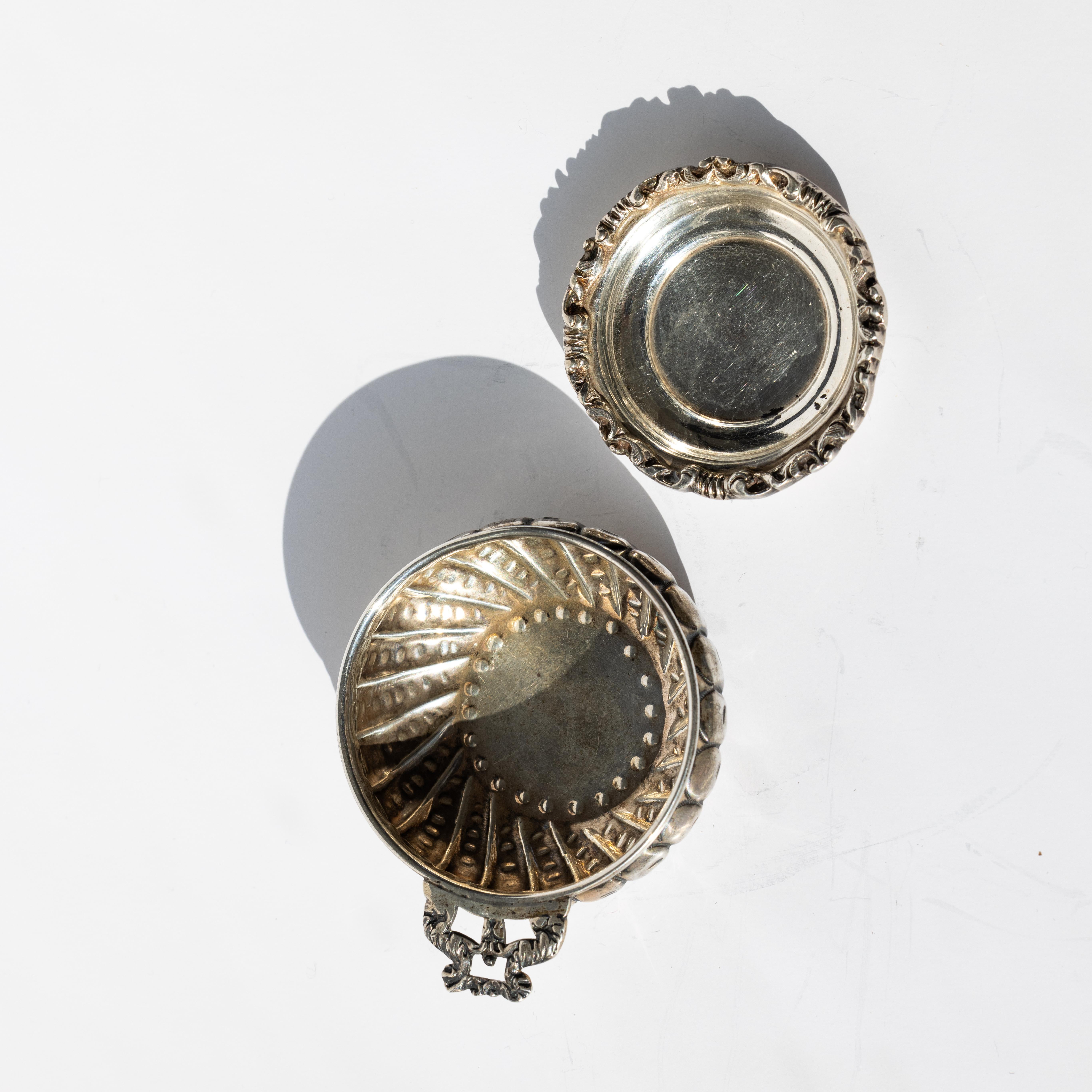 Lot of Two Silver Pieces: Marked Silver Cup and Sterling Silver Caviar Dish For Sale 3