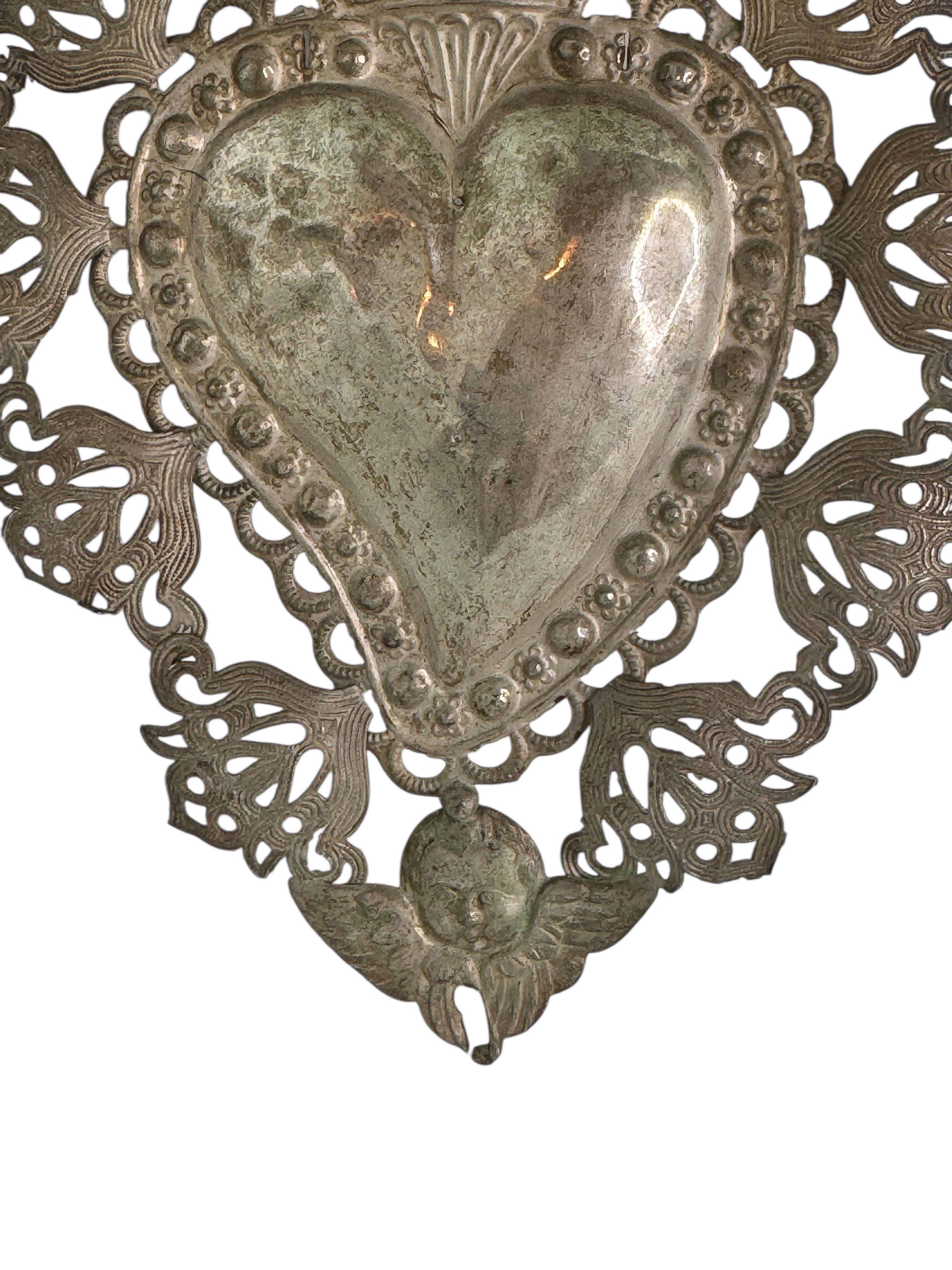 Lote de dos Ex Voto de Plata del Sagrado Corazón con Ángel Querubín, Antiguo Europeo 1900s Italiano en venta