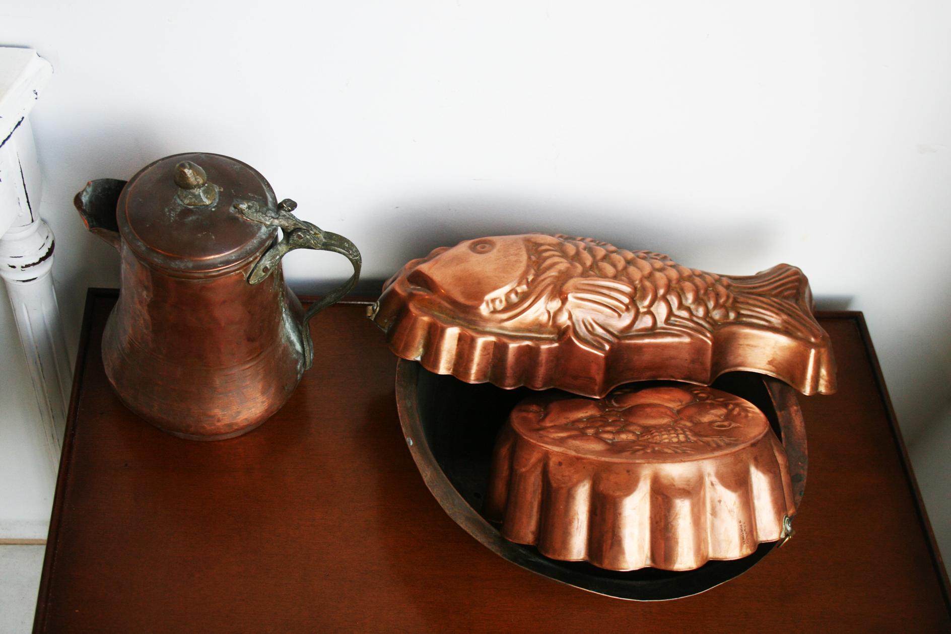Lot Old Copper Molds and Utensils to Decorate Your Kitchen 3