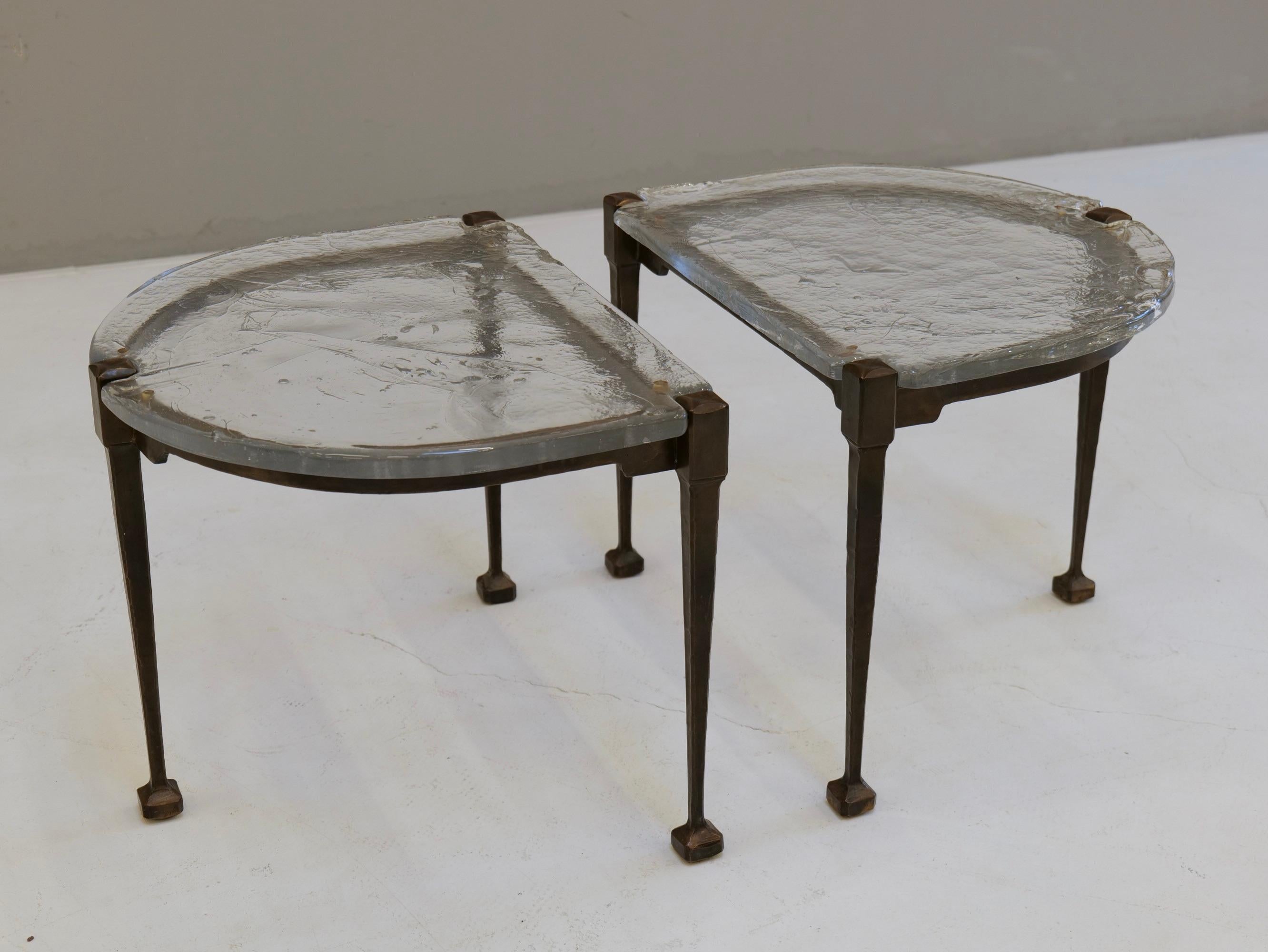 Lothar Klute forged bronze brutalist tables with cast glass - 1980s Alemán en venta