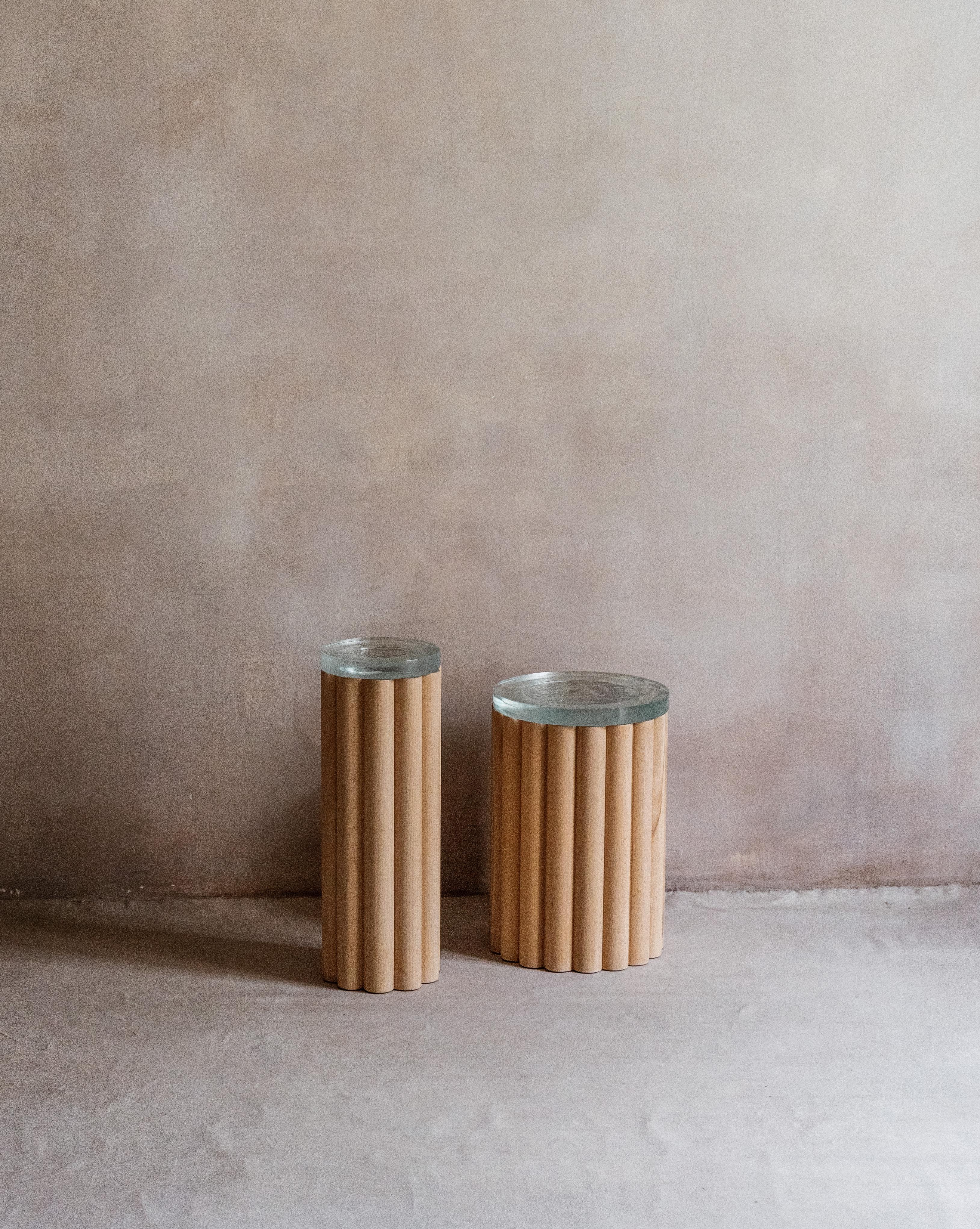 Tables d'appoint Loto, ensemble de 2, bois de hêtre et verre fusionné en vente 2